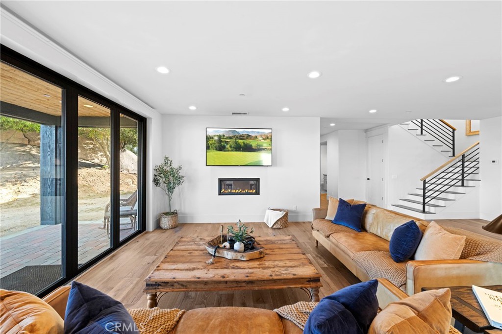 Murrieta, California, 92562, United States, 4 Bedrooms Bedrooms, ,4 BathroomsBathrooms,Residential,For Sale,1991756