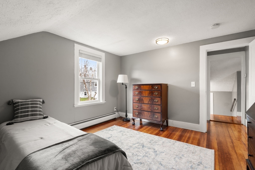 Maynard, Massachusetts, 01754, United States, 3 Bedrooms Bedrooms, ,2 BathroomsBathrooms,Residential,For Sale,1994472