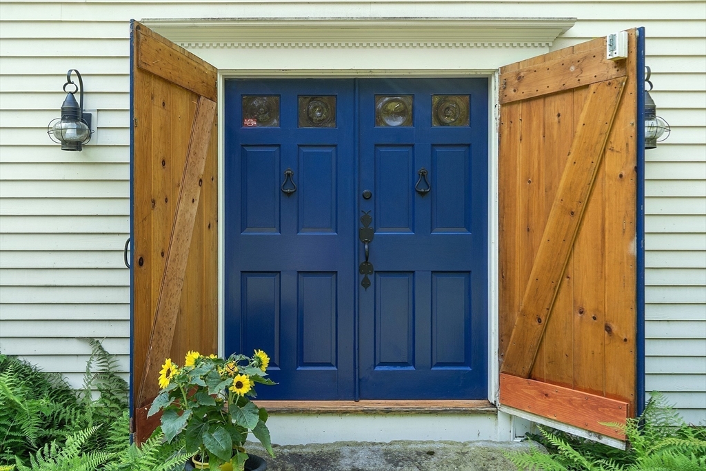 Harvard, Massachusetts, 01451, United States, 4 Bedrooms Bedrooms, ,3 BathroomsBathrooms,Residential,For Sale,1895832
