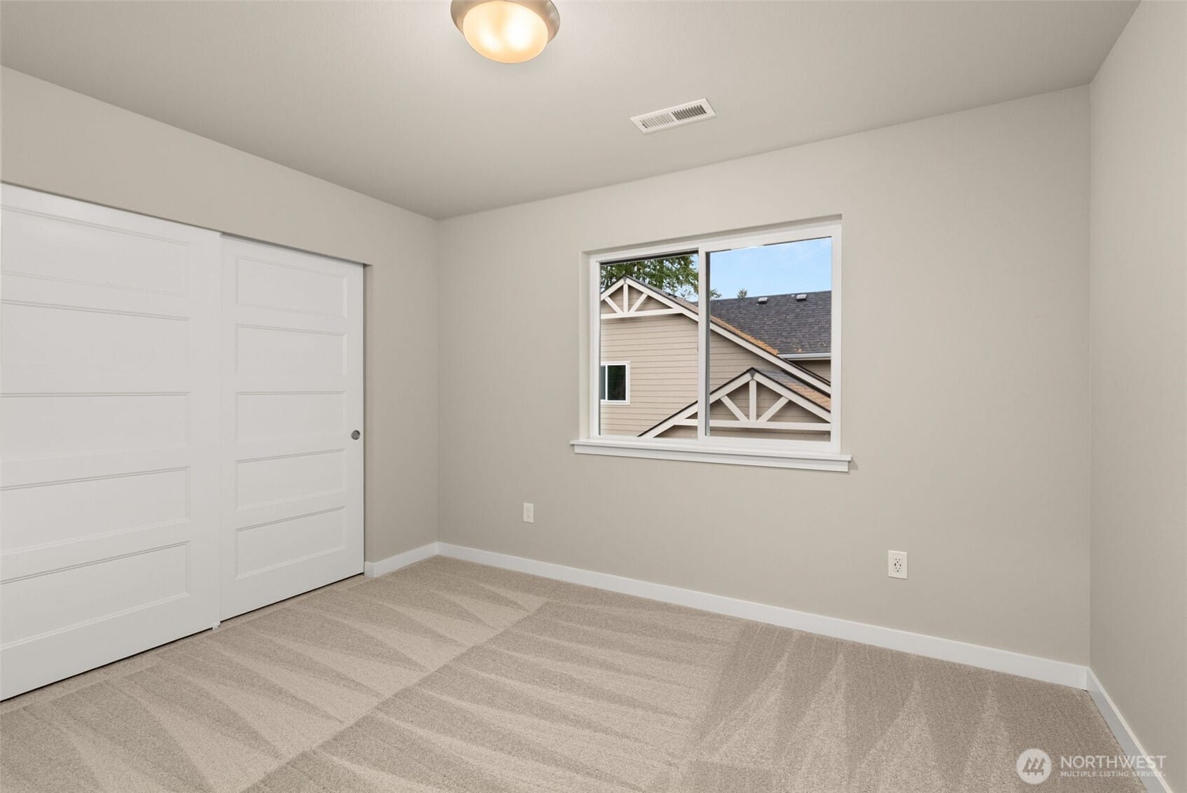 Tumwater, Washington, 98512, United States, 5 Bedrooms Bedrooms, ,4 BathroomsBathrooms,Residential,For Sale,1997115