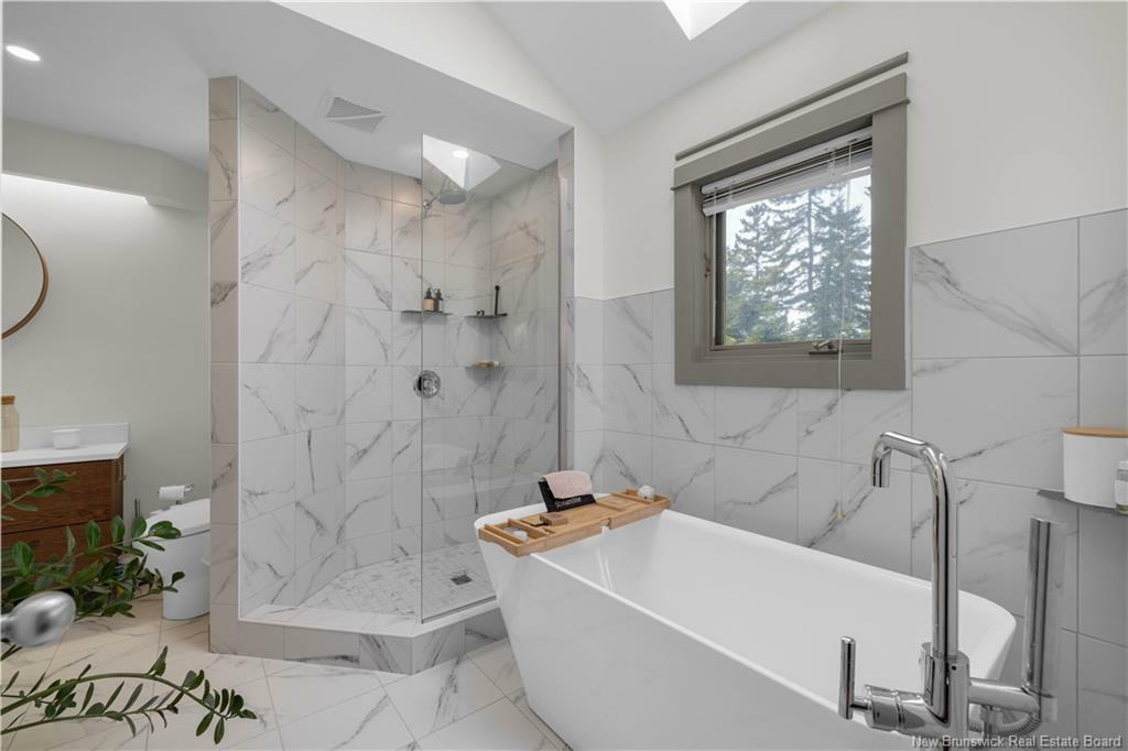 CLIFTON ROYAL, New Brunswick, E5S 1K5, CA, 4 Bedrooms Bedrooms, ,2 BathroomsBathrooms,Residential,For Sale,1875666