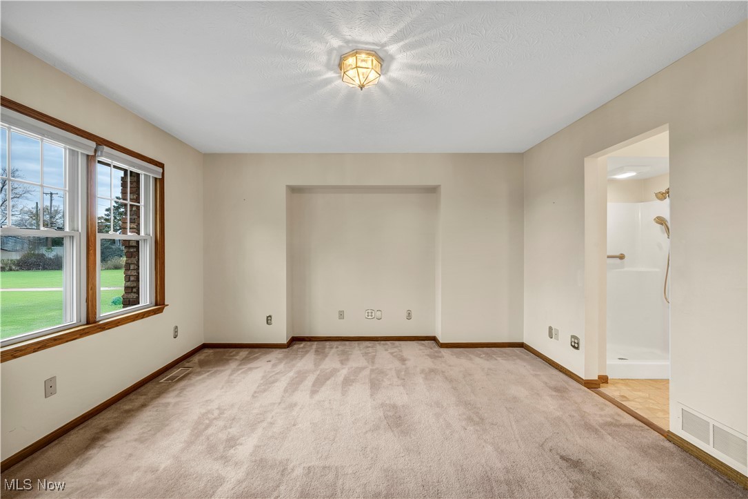 Lagrange, Ohio, 44050, United States, 3 Bedrooms Bedrooms, ,3 BathroomsBathrooms,Residential,For Sale,1988206