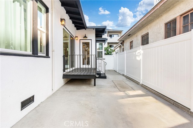 Long Beach, California, 90813, United States, 3 Bedrooms Bedrooms, ,4 BathroomsBathrooms,Residential,For Sale,1990787