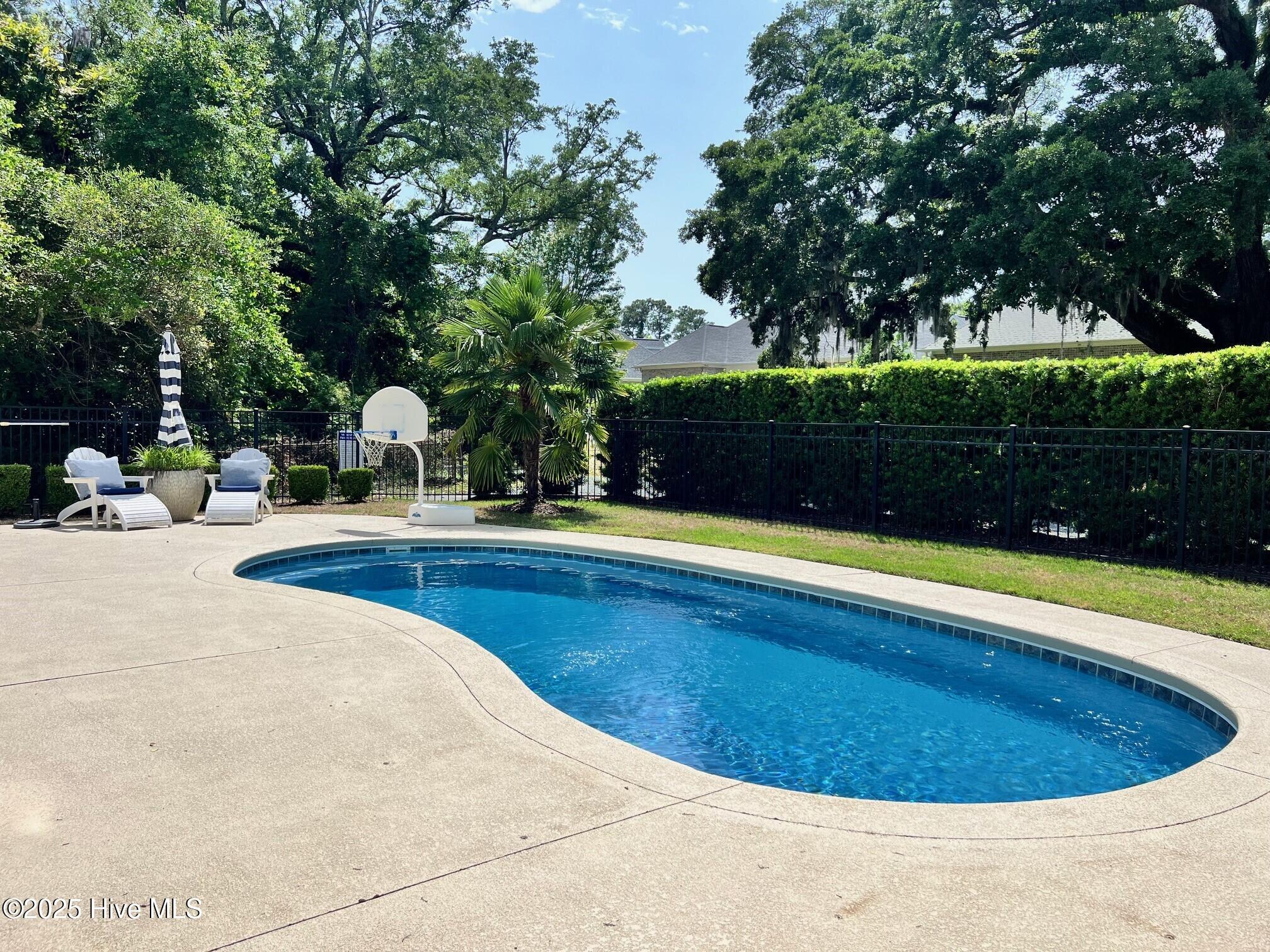Wilmington, North Carolina, 28409, United States, 5 Bedrooms Bedrooms, ,4 BathroomsBathrooms,Residential,For Sale,1730628