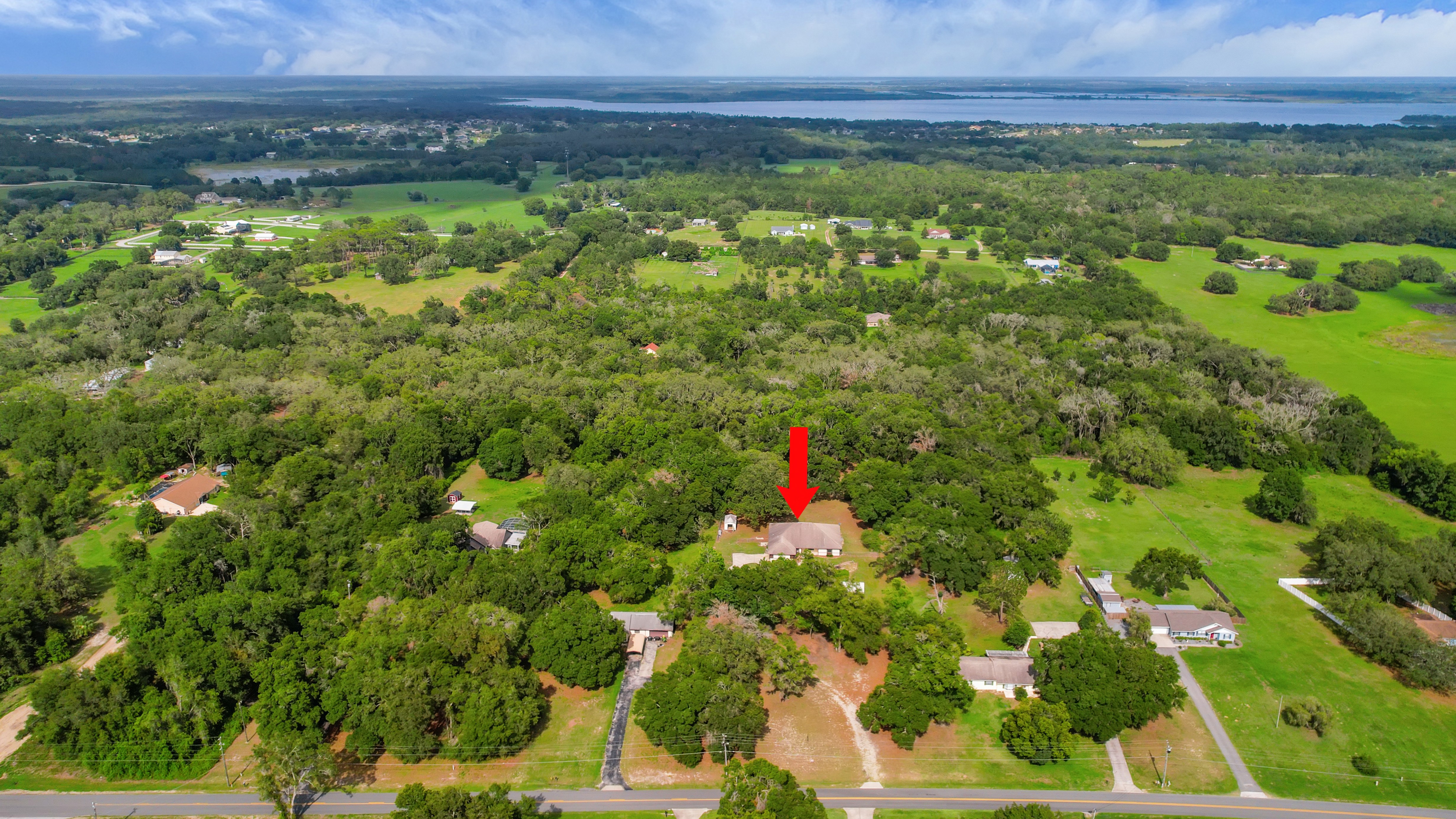 Lady Lake, Florida, 32159, United States, 4 Bedrooms Bedrooms, ,2 BathroomsBathrooms,Residential,For Sale,1873535