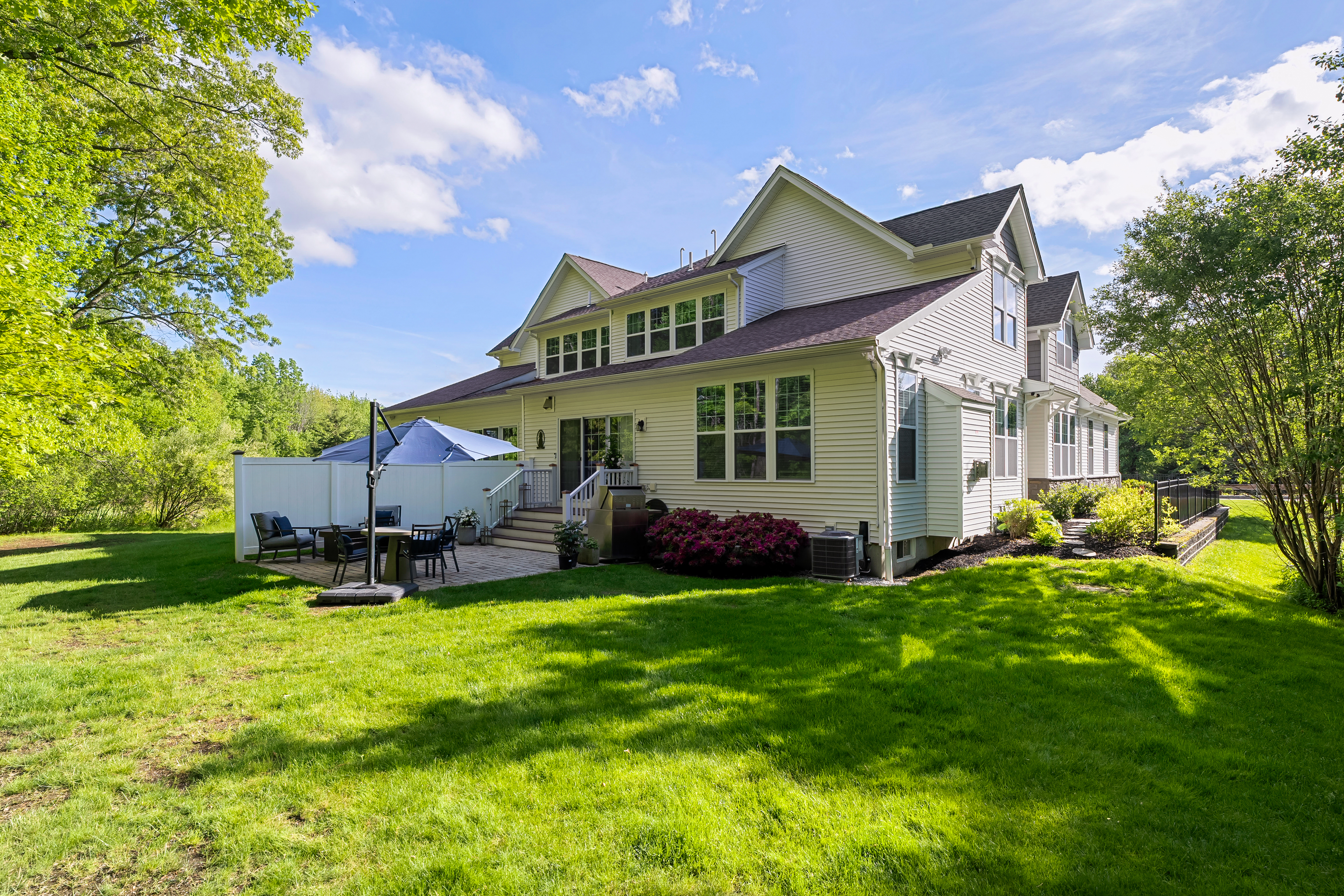  2 Hummingbird Way, Unit 1, Methuen, MA, 01844 - 物件實景