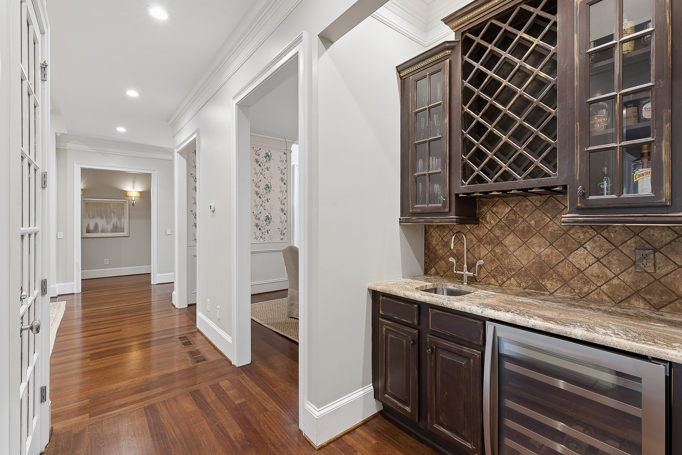  Exquisite Gated Brick and Stone Estate in Sought-after Chastain Park Area - 物件實景