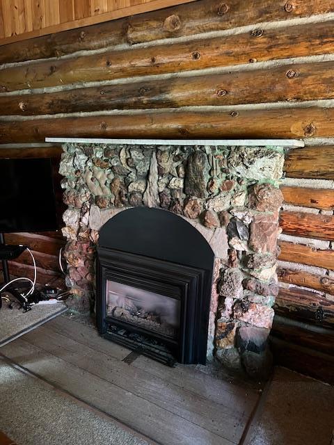 South Lake Tahoe, California, 96150, United States, 2 Bedrooms Bedrooms, ,2 BathroomsBathrooms,Residential,For Sale,1974245