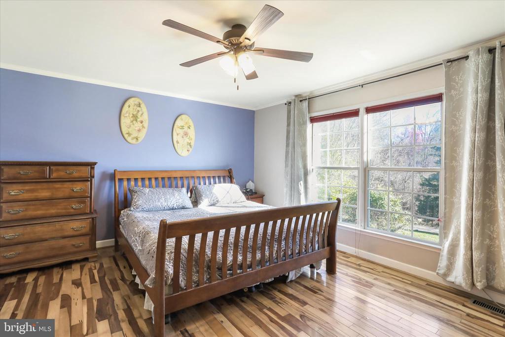 Front Royal, Virginia, 22630, United States, 4 Bedrooms Bedrooms, ,4 BathroomsBathrooms,Residential,For Sale,1994822