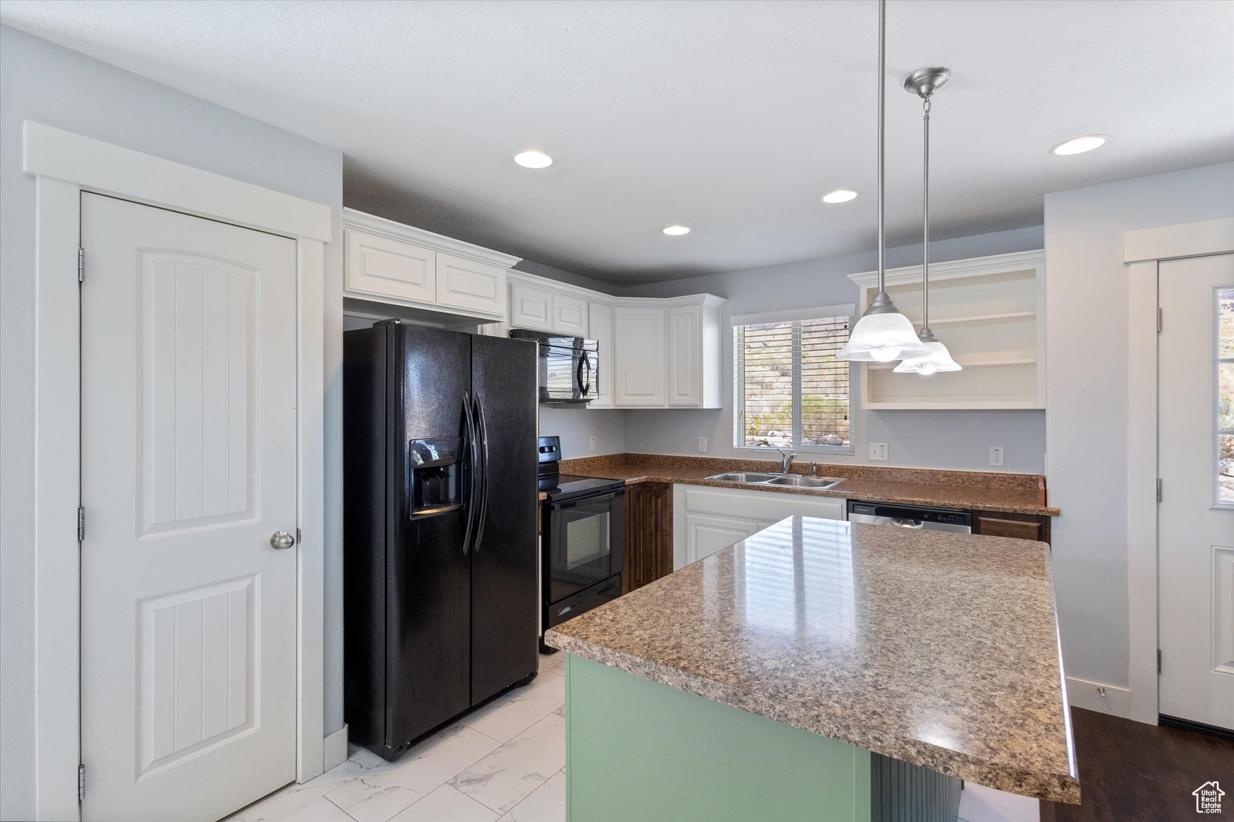 Saratoga Springs, Utah, 84045, United States, 5 Bedrooms Bedrooms, ,4 BathroomsBathrooms,Residential,For Sale,1937453