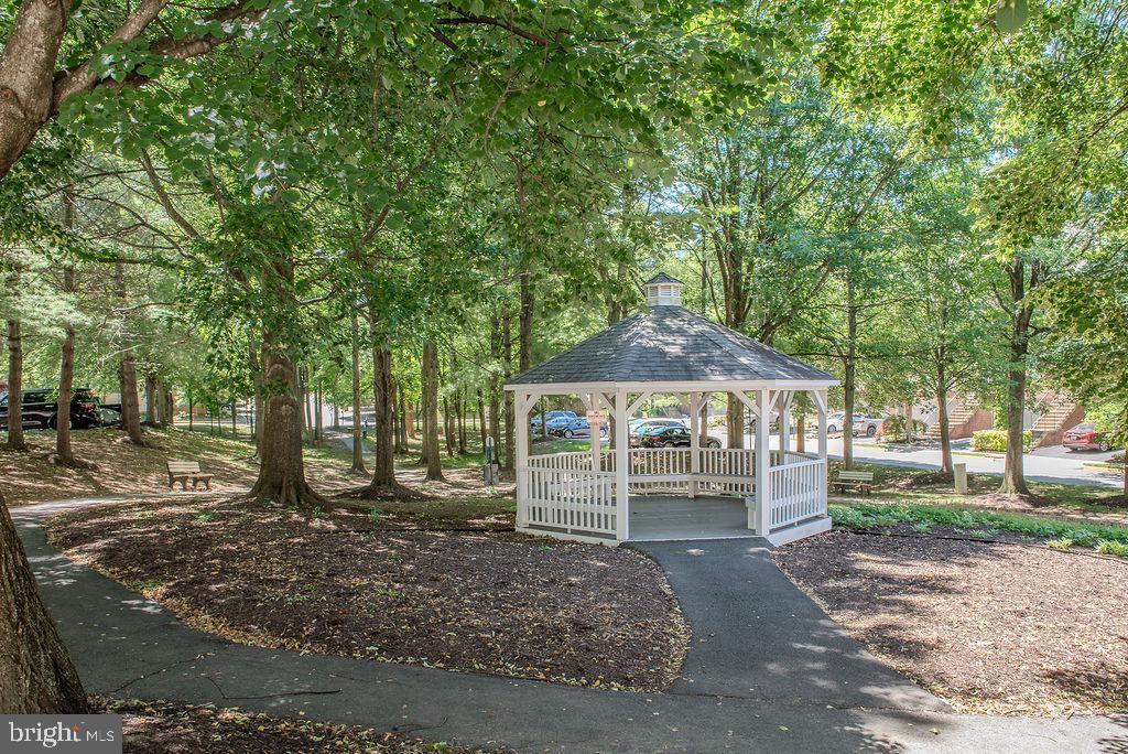 Fairfax, Virginia, 22033, United States, 3 Bedrooms Bedrooms, ,4 BathroomsBathrooms,Residential,For Sale,2048066