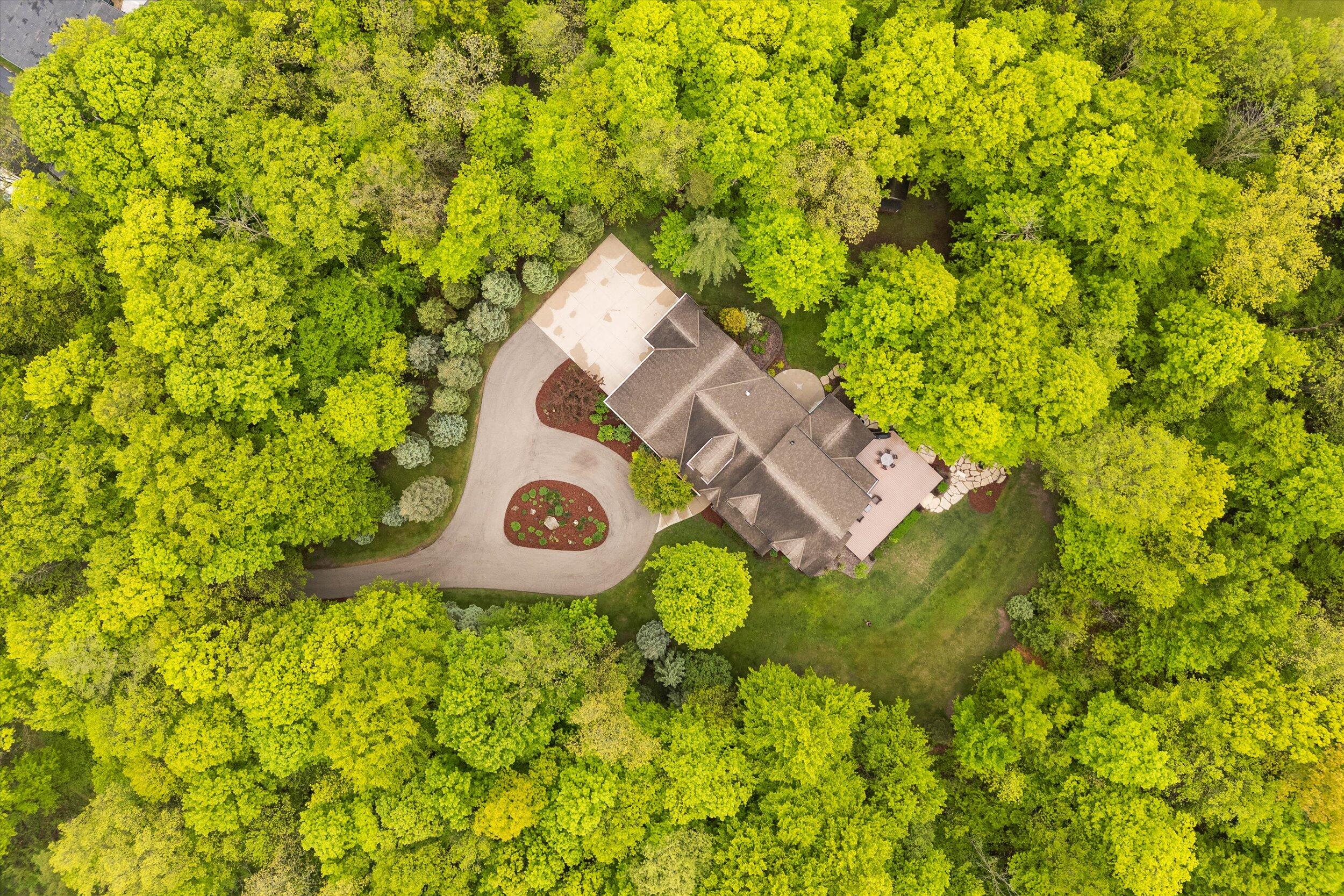West Bend, Wisconsin, 53095, United States, 4 Bedrooms Bedrooms, ,4 BathroomsBathrooms,Residential,For Sale,1847652
