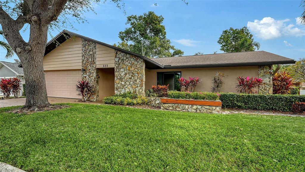 Bradenton, Florida, 34209, United States, 3 Bedrooms Bedrooms, ,2 BathroomsBathrooms,Residential,For Sale,2001818