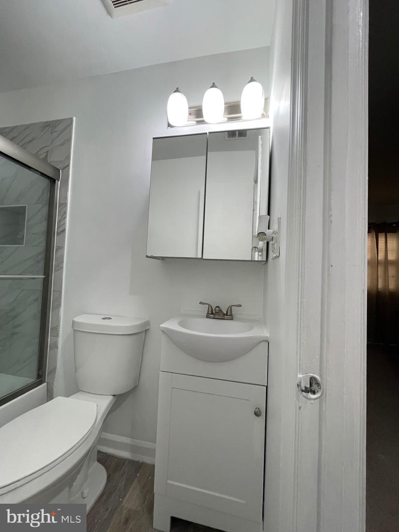 Centreville, Virginia, 20120, United States, 3 Bedrooms Bedrooms, ,2 BathroomsBathrooms,Residential,For Sale,1988924