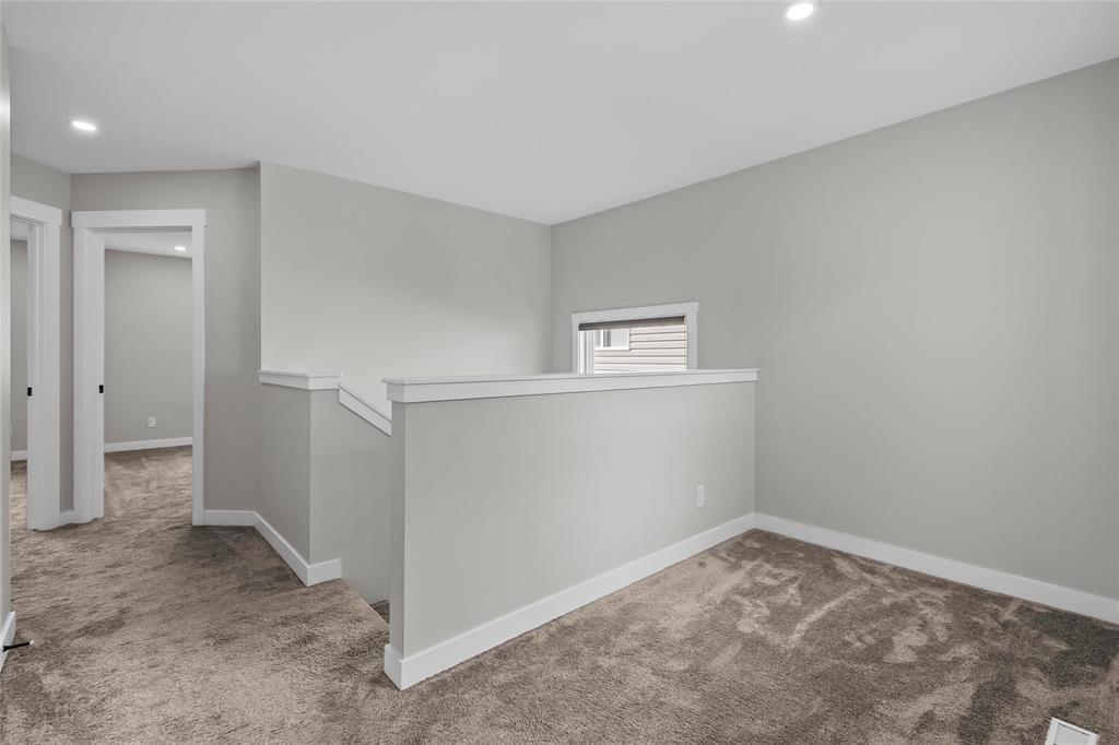 WINNIPEG, Manitoba, R2V 5C8, CA, 3 Bedrooms Bedrooms, ,2 BathroomsBathrooms,Residential,For Sale,1947801