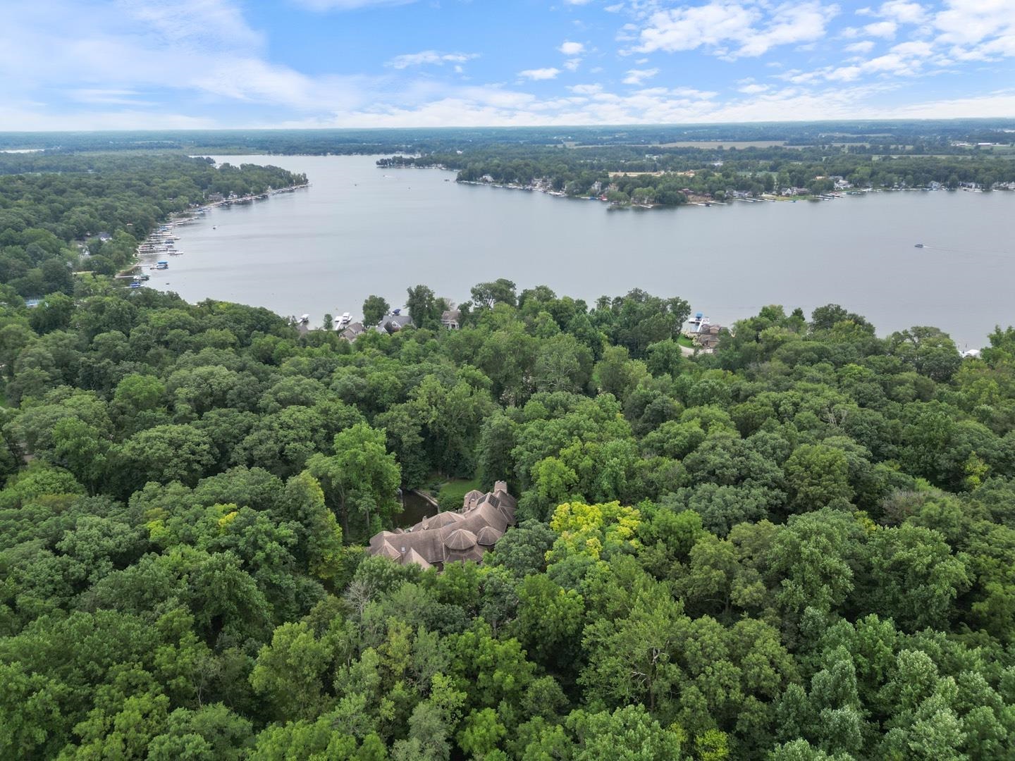 Leesburg, Indiana, 46538, United States, 3 Bedrooms Bedrooms, ,4 BathroomsBathrooms,Residential,For Sale,1924615