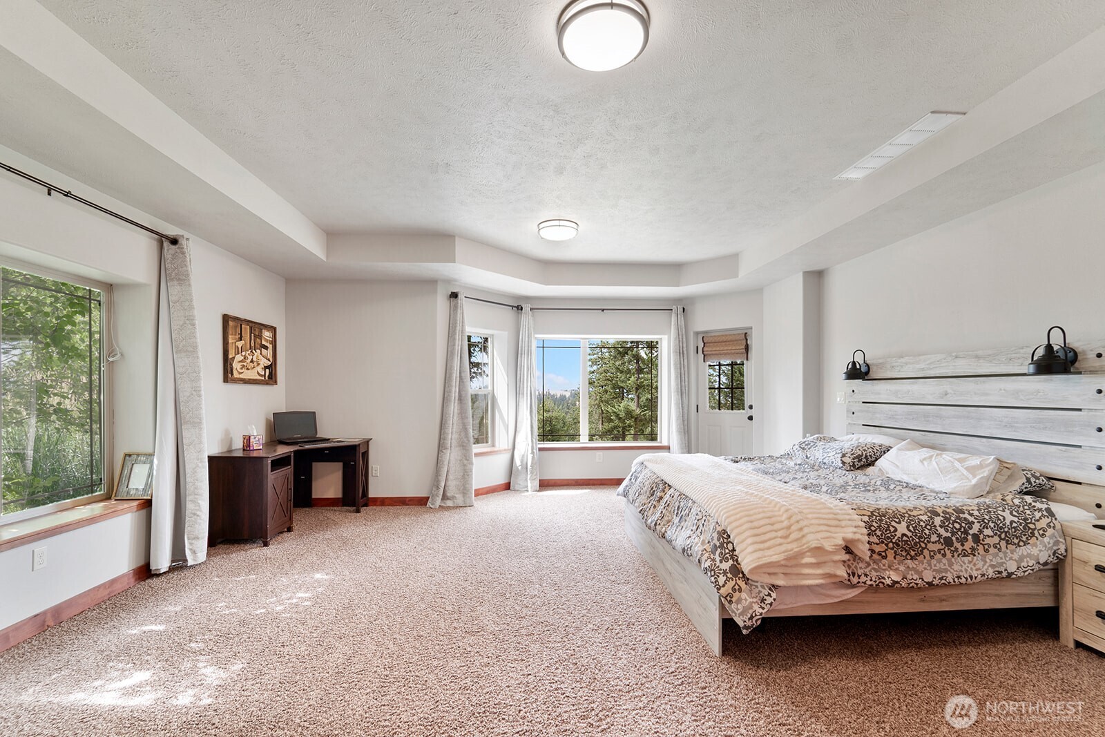 Spokane, Washington, 99208, United States, 5 Bedrooms Bedrooms, ,4 BathroomsBathrooms,Residential,For Sale,1975887