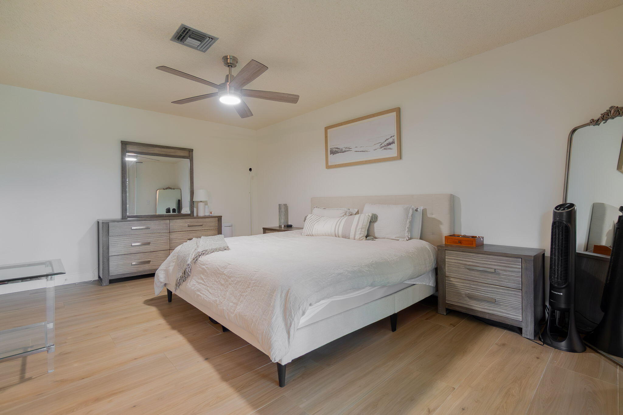 Boca Raton, Florida, 33433, United States, 3 Bedrooms Bedrooms, ,2 BathroomsBathrooms,Residential,For Sale,1989497