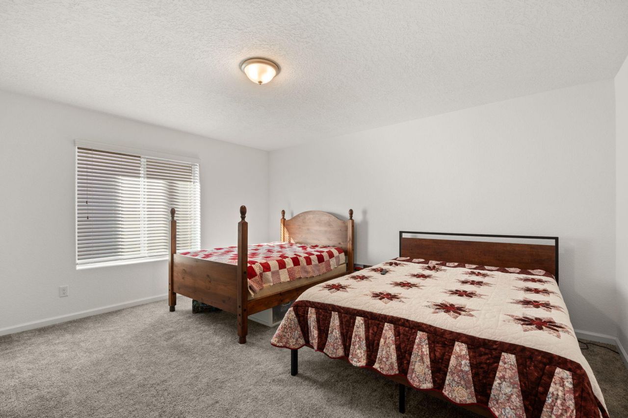 Albuquerque, New Mexico, 87120, United States, 4 Bedrooms Bedrooms, ,3 BathroomsBathrooms,Residential,For Sale,1958873
