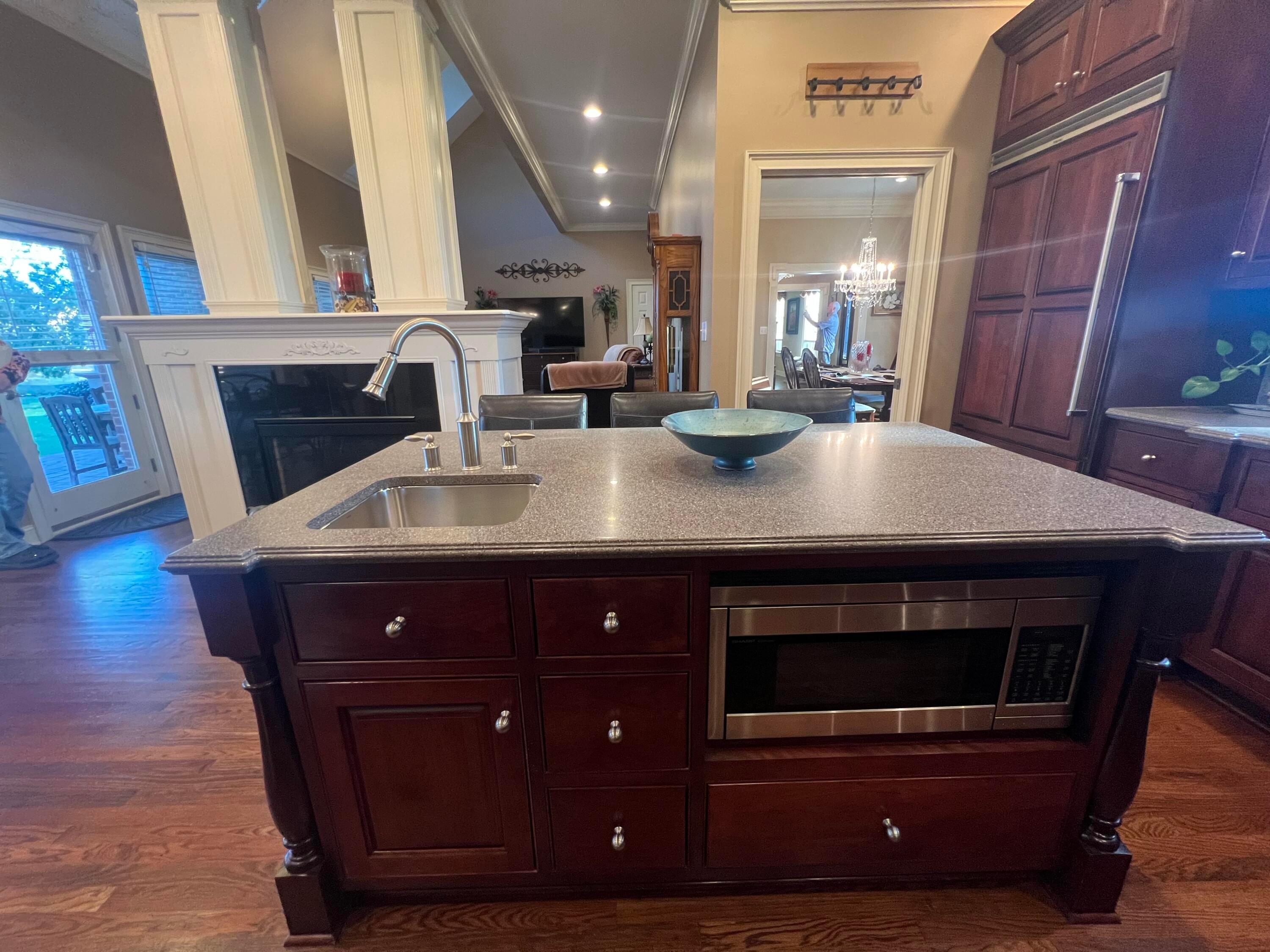 Tupelo, Mississippi, 38801, United States, 4 Bedrooms Bedrooms, ,6 BathroomsBathrooms,Residential,For Sale,1787715