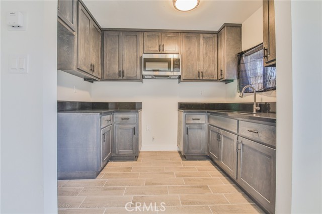 Compton, California, 90222, United States, 2 Bedrooms Bedrooms, ,2 BathroomsBathrooms,Residential,For Sale,1881655