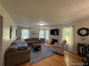 Poughquag, New York, 12570, United States, 3 Bedrooms Bedrooms, ,3 BathroomsBathrooms,Residential,For Sale,1983124