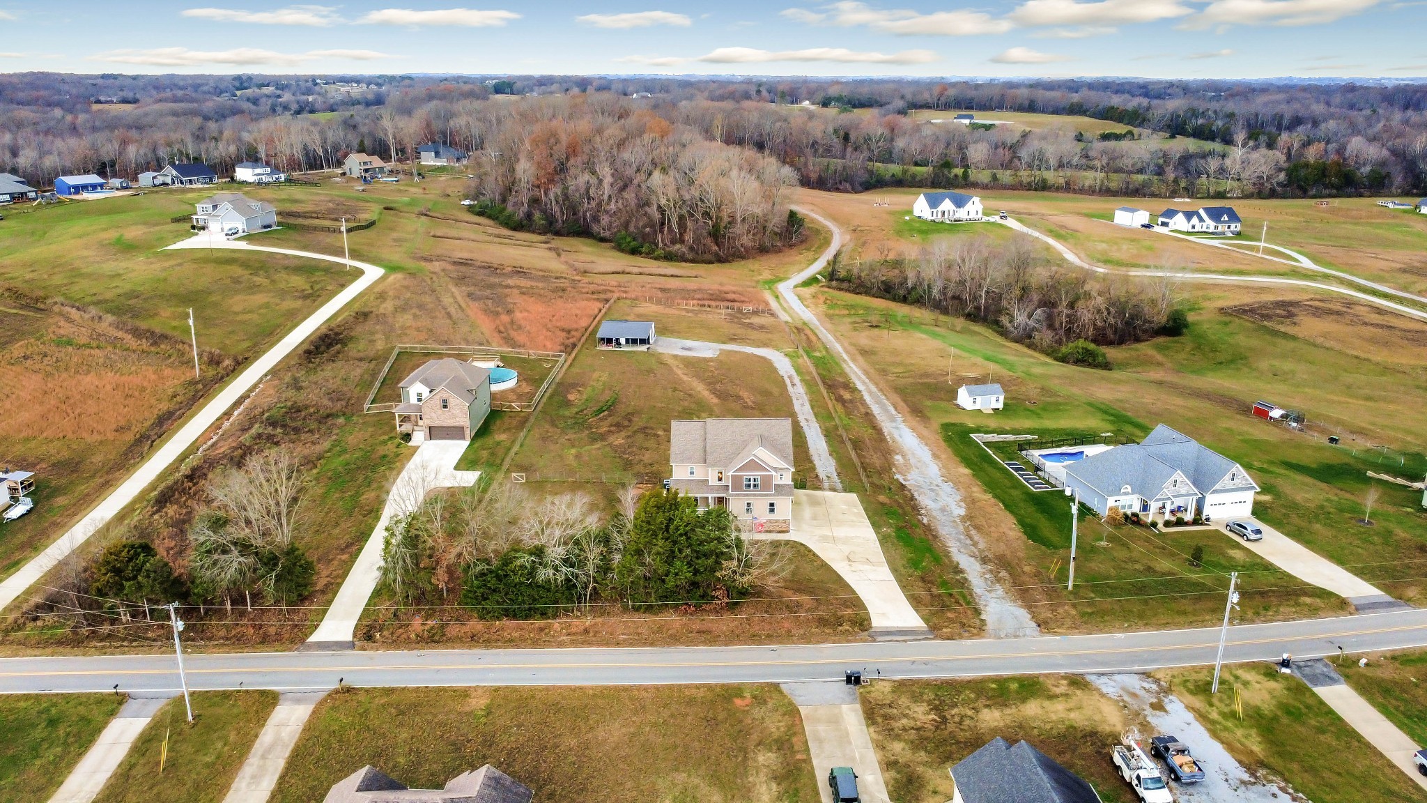 Clarksville, Tennessee, 37040, United States, 4 Bedrooms Bedrooms, ,3 BathroomsBathrooms,Residential,For Sale,2005319