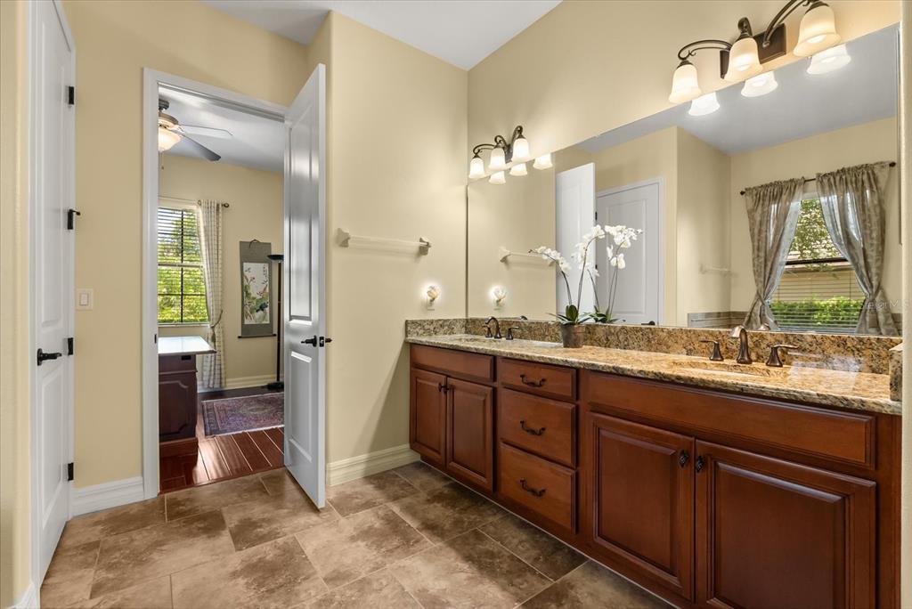 Sorrento, Florida, 32776, United States, 4 Bedrooms Bedrooms, ,4 BathroomsBathrooms,Residential,For Sale,1890904