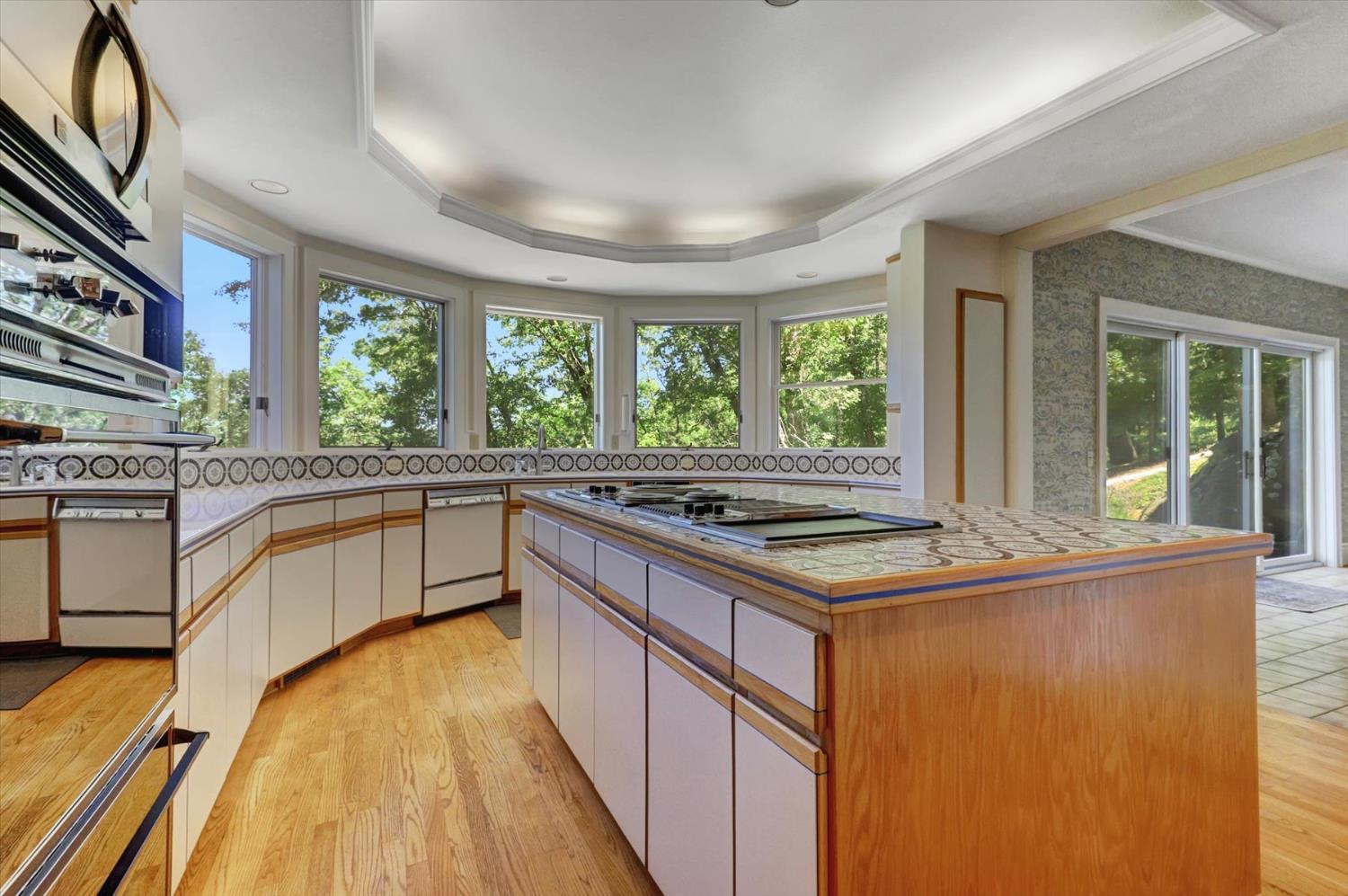 Nevada City, California, 95959, United States, 3 Bedrooms Bedrooms, ,4 BathroomsBathrooms,Residential,For Sale,1903616