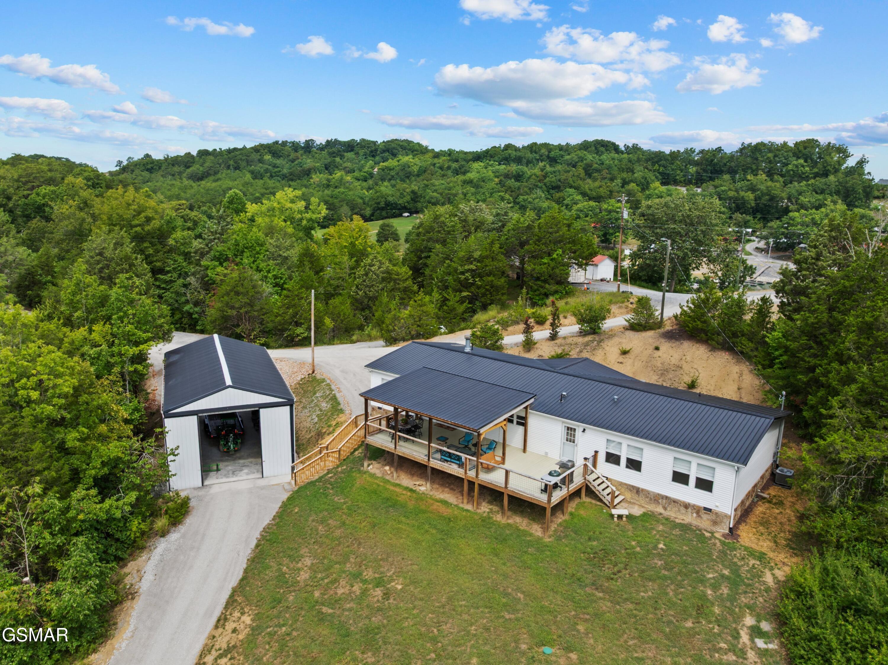 Dandridge, Tennessee, 37725, United States, 3 Bedrooms Bedrooms, ,2 BathroomsBathrooms,Residential,For Sale,1982636