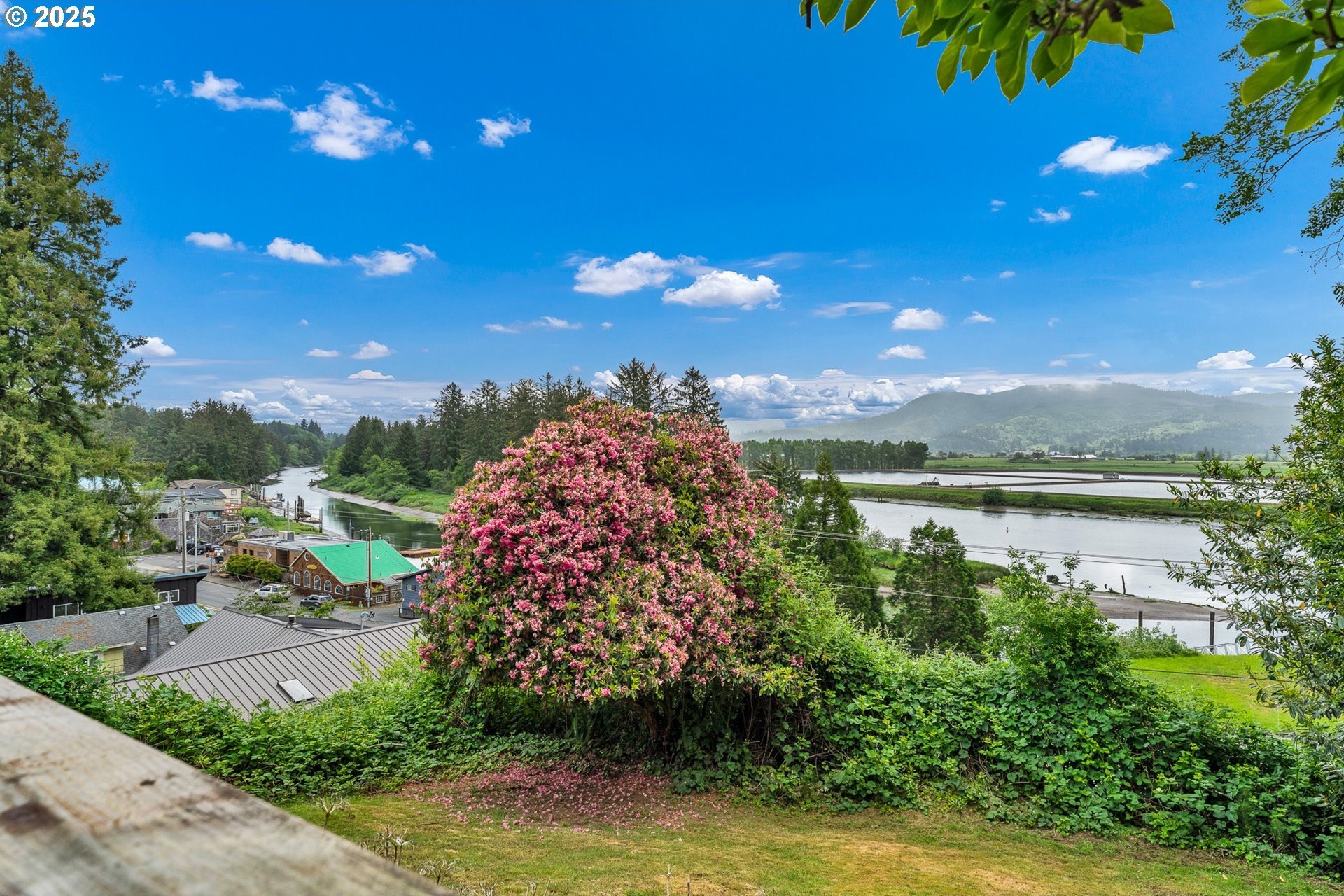 Nehalem, Oregon, 97131, United States, 5 Bedrooms Bedrooms, ,3 BathroomsBathrooms,Residential,For Sale,1847261