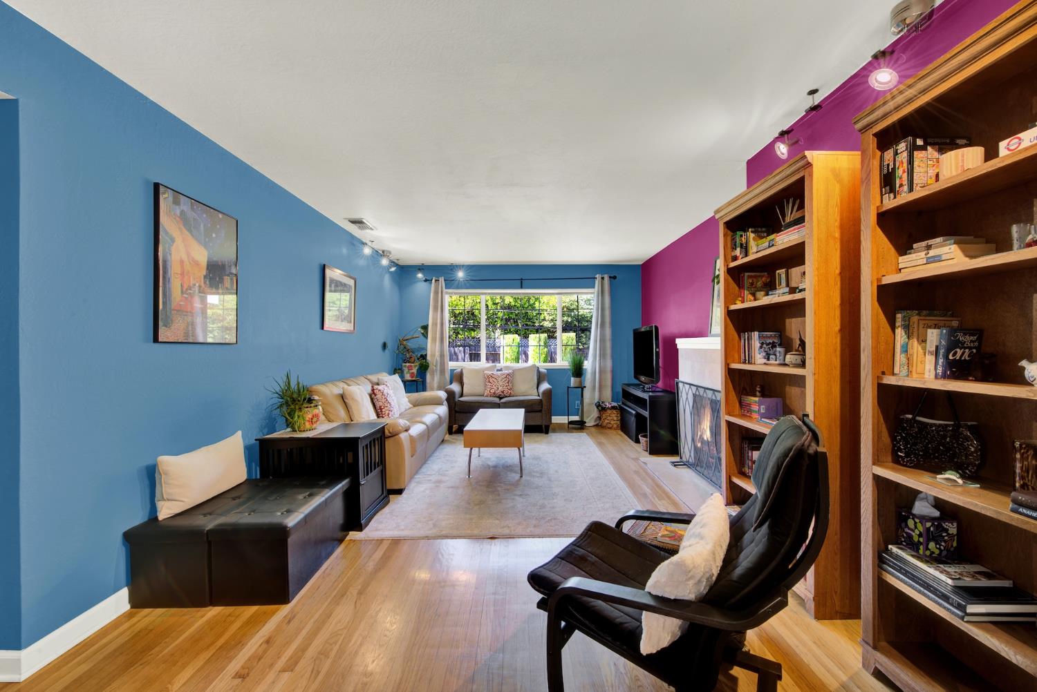 Carmichael, California, 95608, United States, 3 Bedrooms Bedrooms, ,2 BathroomsBathrooms,Residential,For Sale,1896985