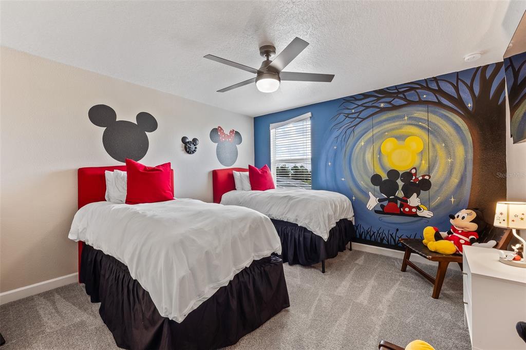 Davenport, Florida, 33896, United States, 8 Bedrooms Bedrooms, ,5 BathroomsBathrooms,Residential,For Sale,1926010