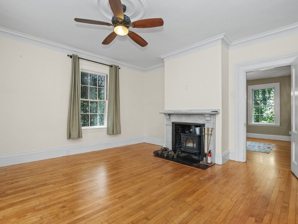 Waltham, Massachusetts, 02453, United States, 6 Bedrooms Bedrooms, ,3 BathroomsBathrooms,Residential,For Sale,1892222