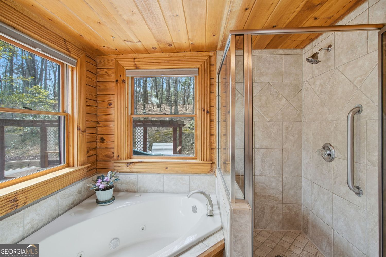 Ellijay, Georgia, 30536, United States, 2 Bedrooms Bedrooms, ,3 BathroomsBathrooms,Residential,For Sale,2035001
