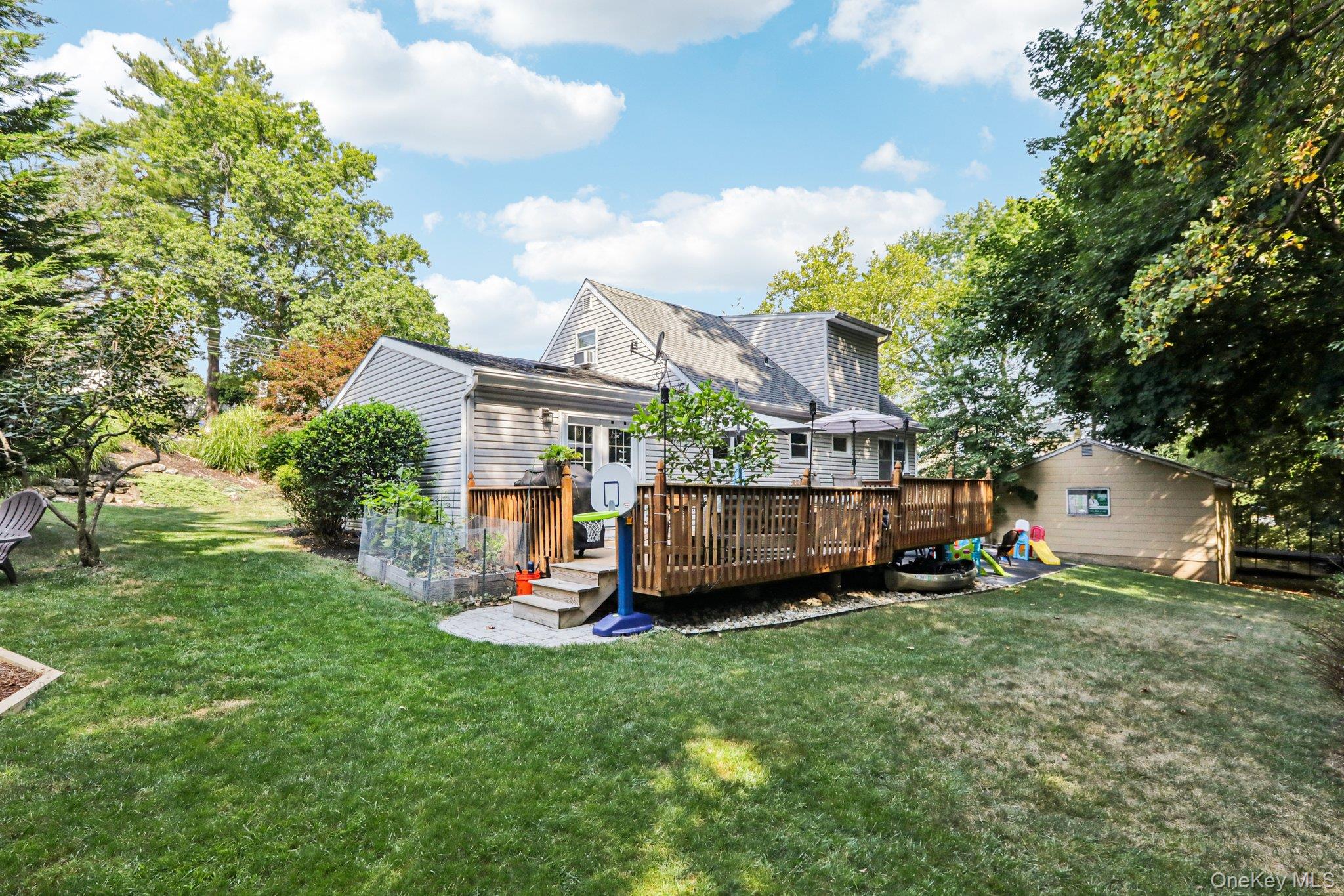 Garnerville, New York, 10923, United States, 4 Bedrooms Bedrooms, ,2 BathroomsBathrooms,Residential,For Sale,1974651