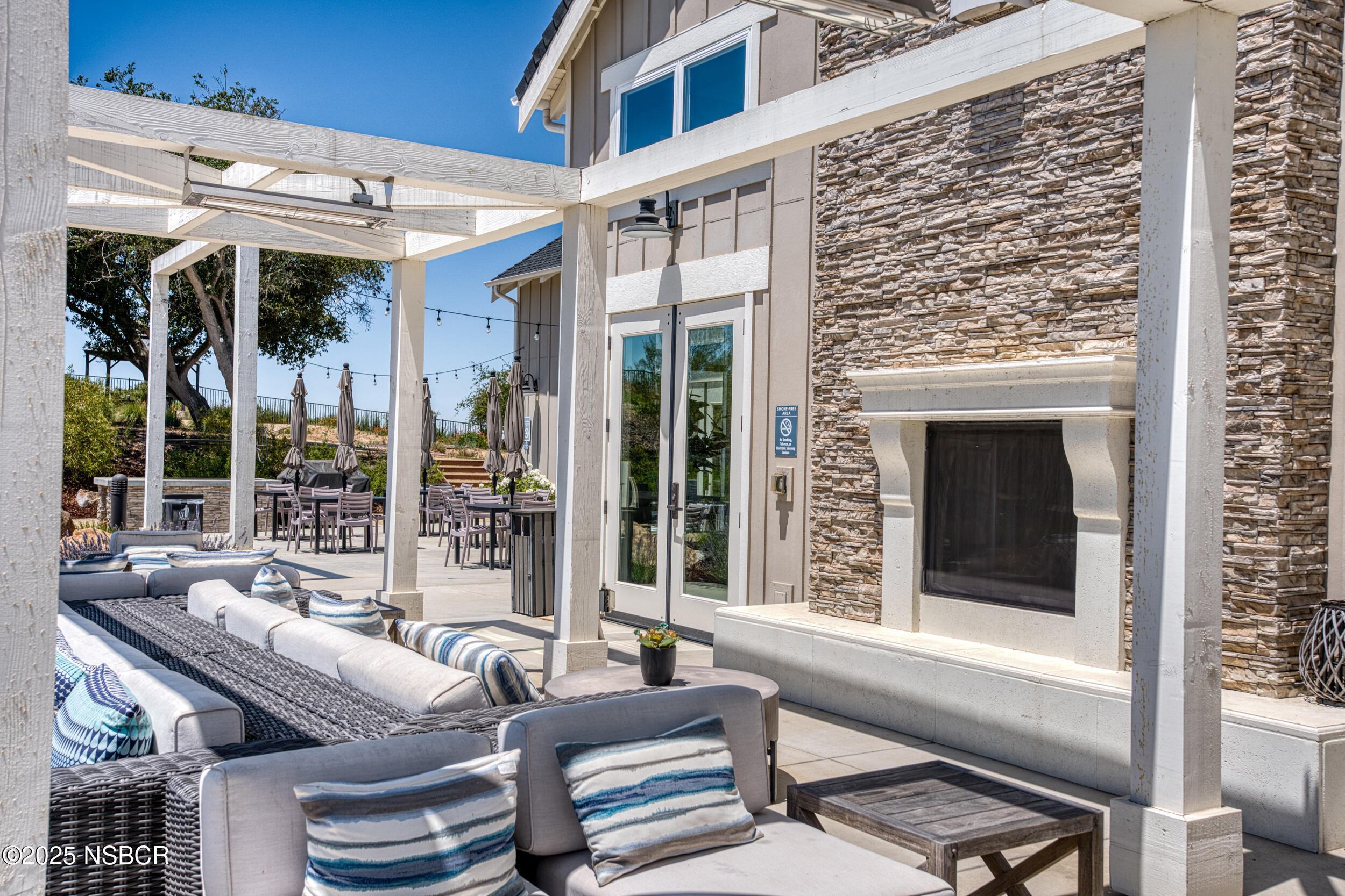 Santa Maria, California, 93455, United States, 3 Bedrooms Bedrooms, ,3 BathroomsBathrooms,Residential,For Sale,1929154