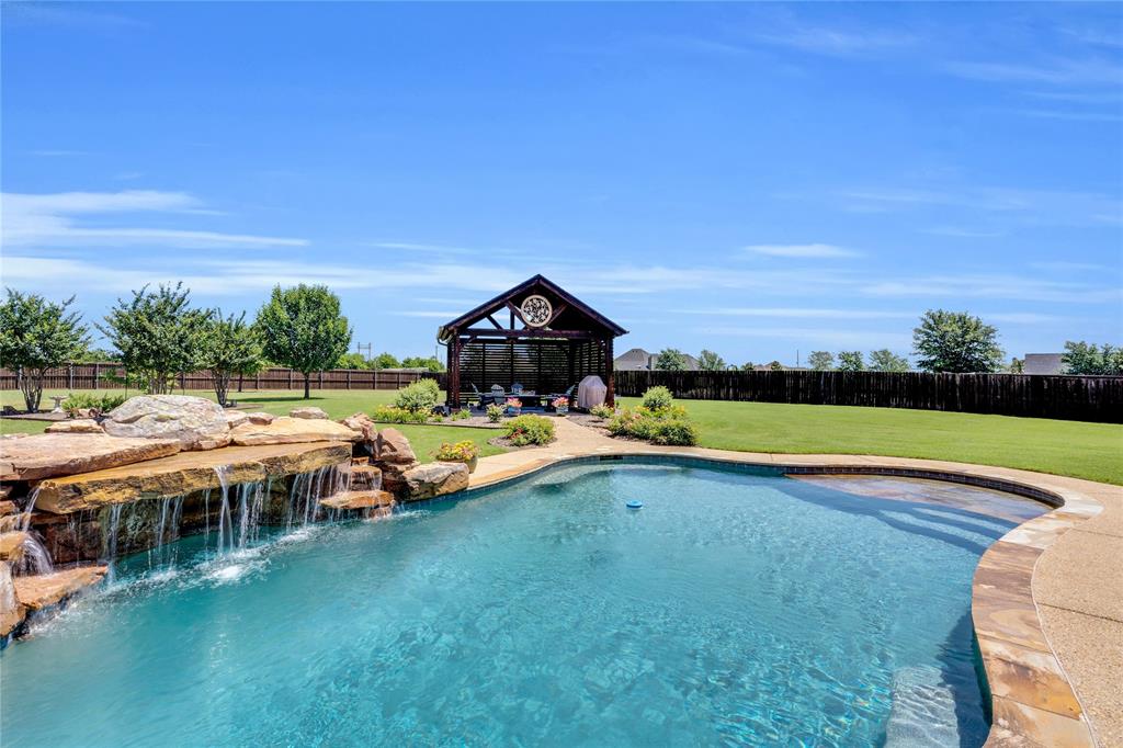 Midlothian, Texas, 76065, United States, 4 Bedrooms Bedrooms, ,4 BathroomsBathrooms,Residential,For Sale,1835246
