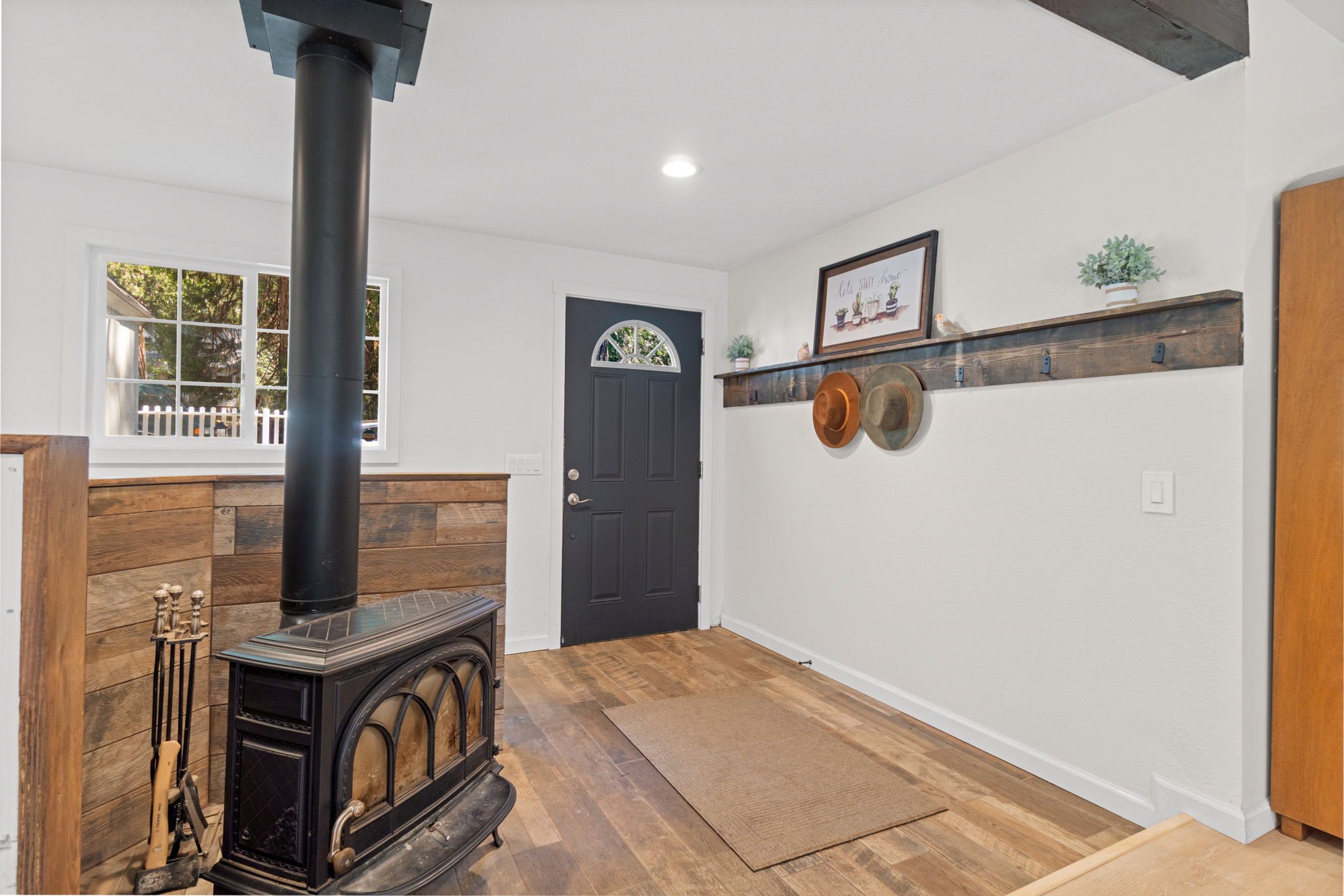  4934 Cedar Drive, Camino, CA 95709 - 物件實景