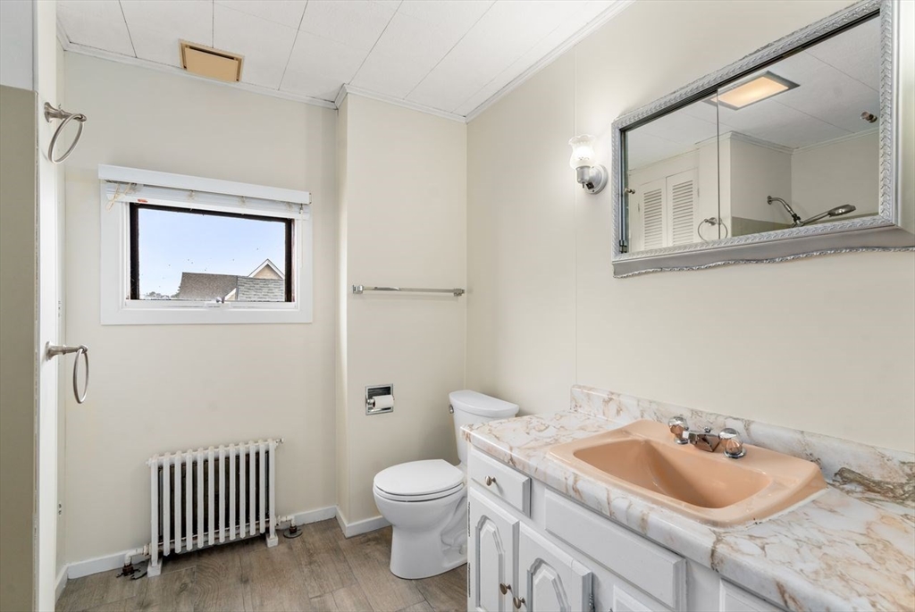 Winthrop, Massachusetts, 02152, United States, 3 Bedrooms Bedrooms, ,2 BathroomsBathrooms,Residential,For Sale,1990916