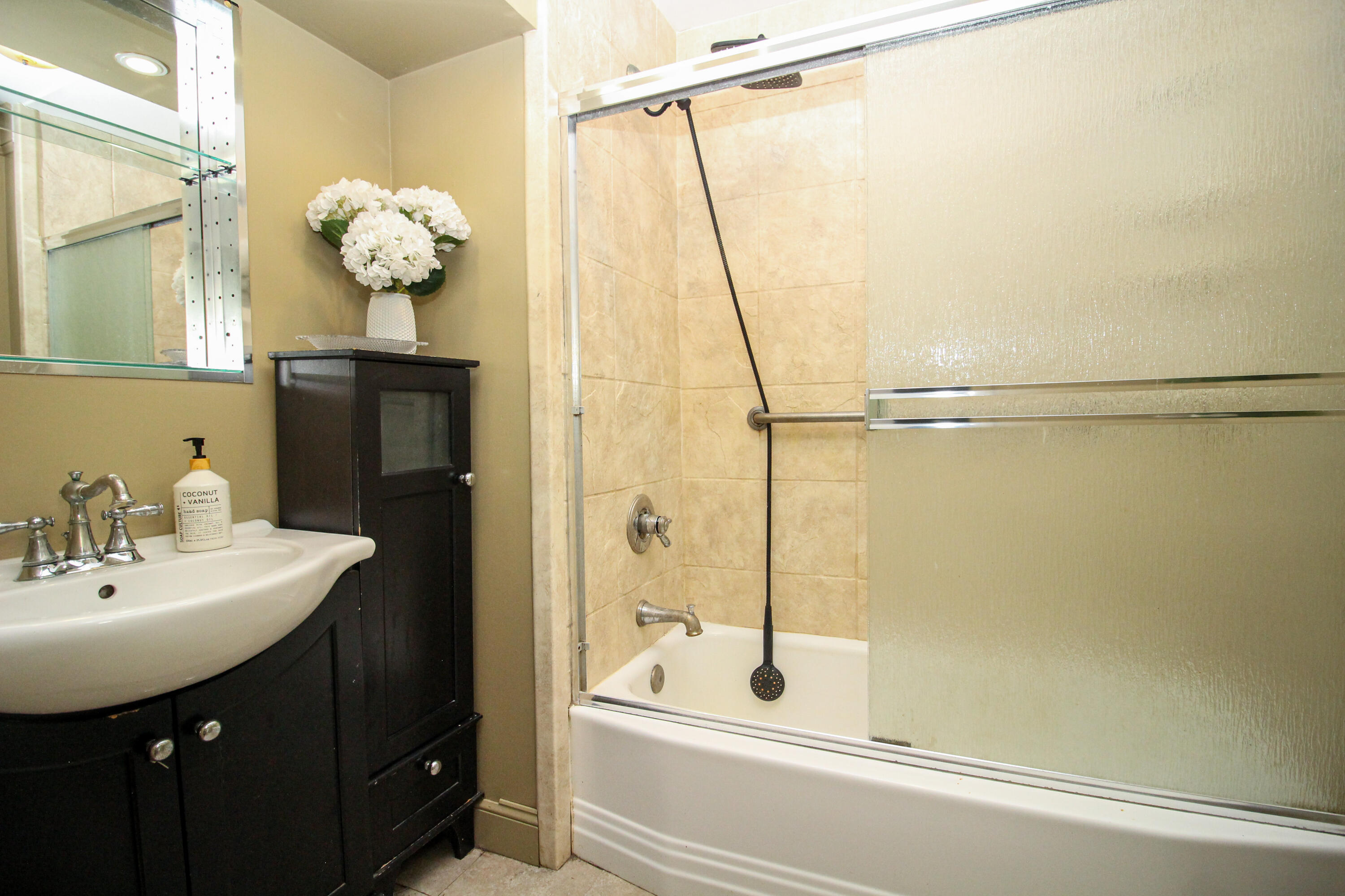 Three Rivers, Michigan, 49093, United States, 4 Bedrooms Bedrooms, ,1 BathroomBathrooms,Residential,For Sale,2006073