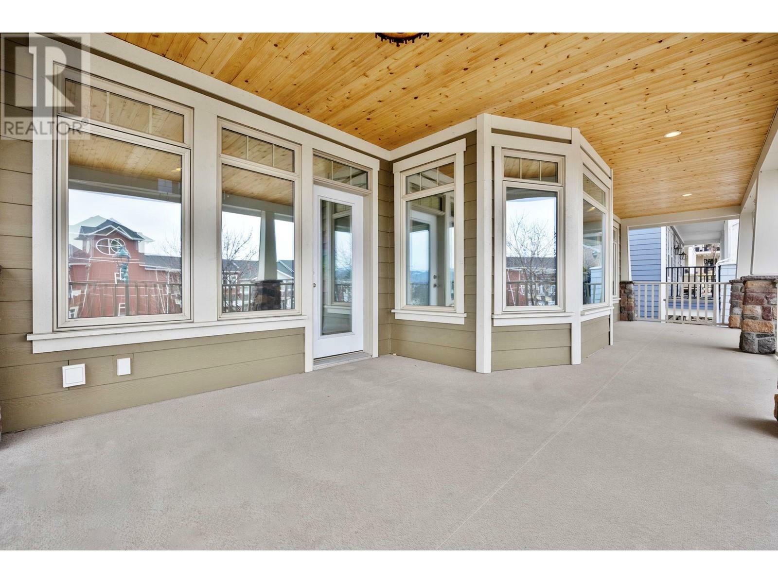 KELOWNA, British Columbia, V1W 4L5, CA, 4 Bedrooms Bedrooms, ,3 BathroomsBathrooms,Residential,For Sale,1837139