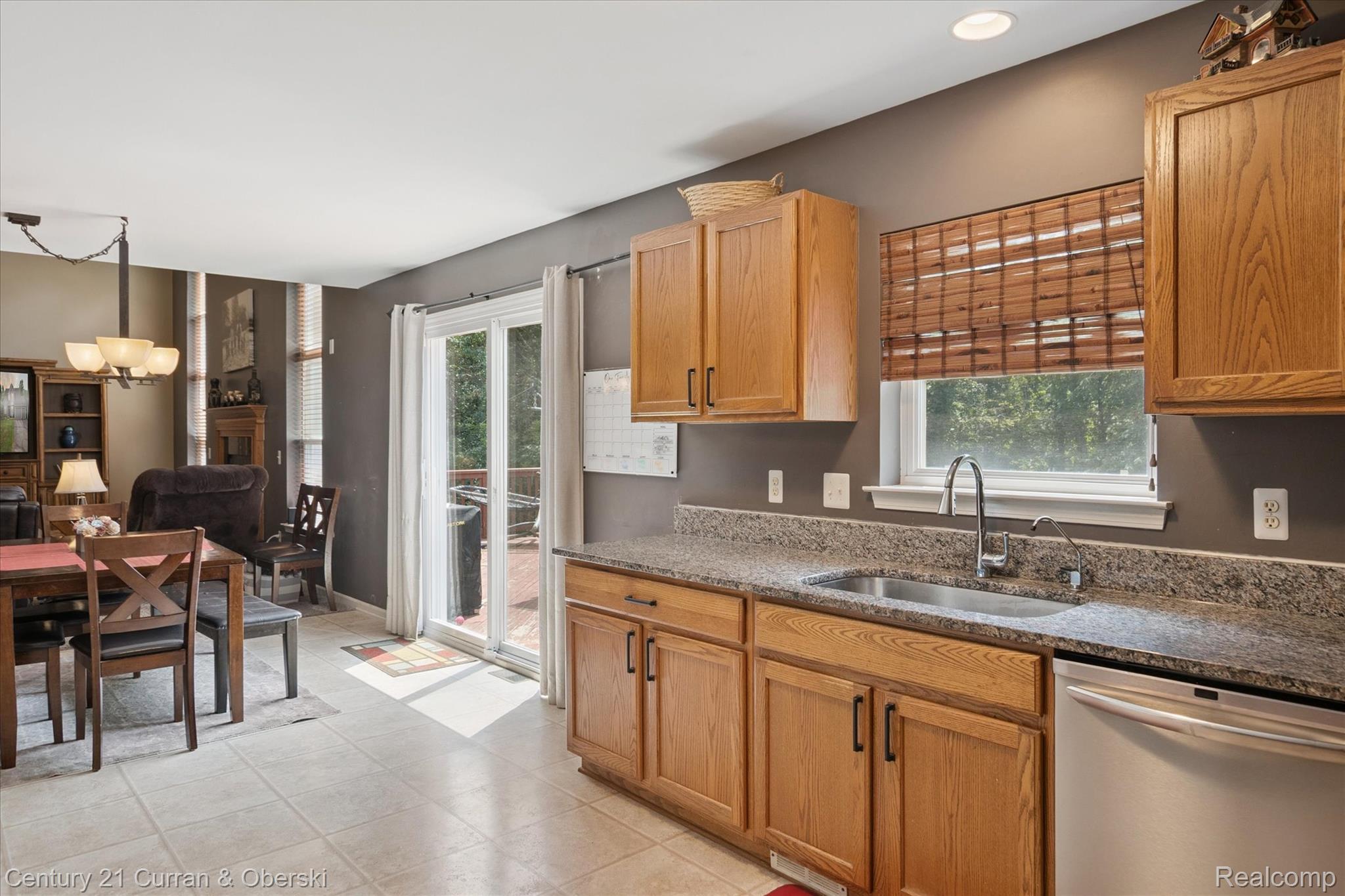 Commerce Charter Township, Michigan, 48382, United States, 4 Bedrooms Bedrooms, ,4 BathroomsBathrooms,Residential,For Sale,1916124