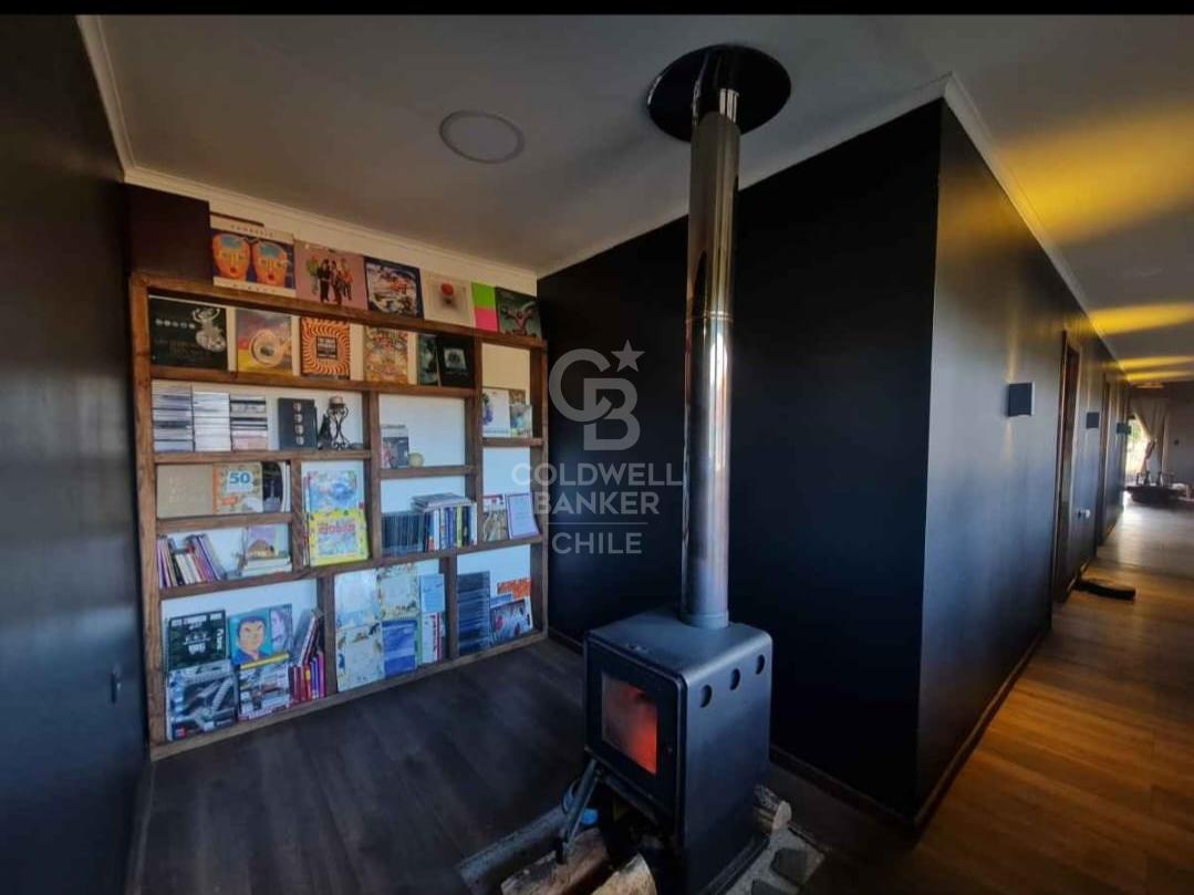 Pucón, Chile, 4 Bedrooms Bedrooms, ,3 BathroomsBathrooms,Residential,For Sale,1959469