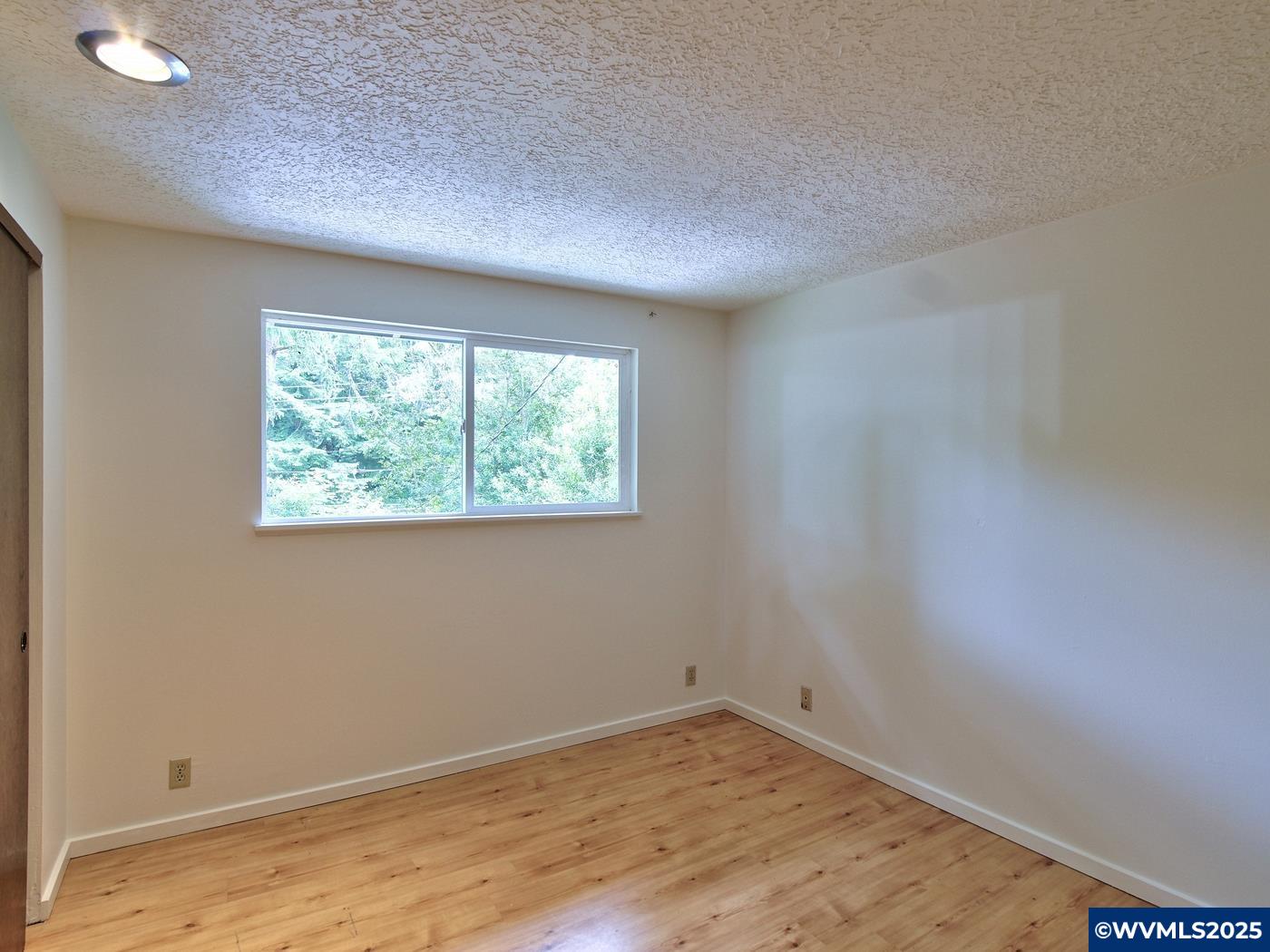 Lincoln City, Oregon, 97367, United States, ,2 BathroomsBathrooms,Residential,For Sale,1974153