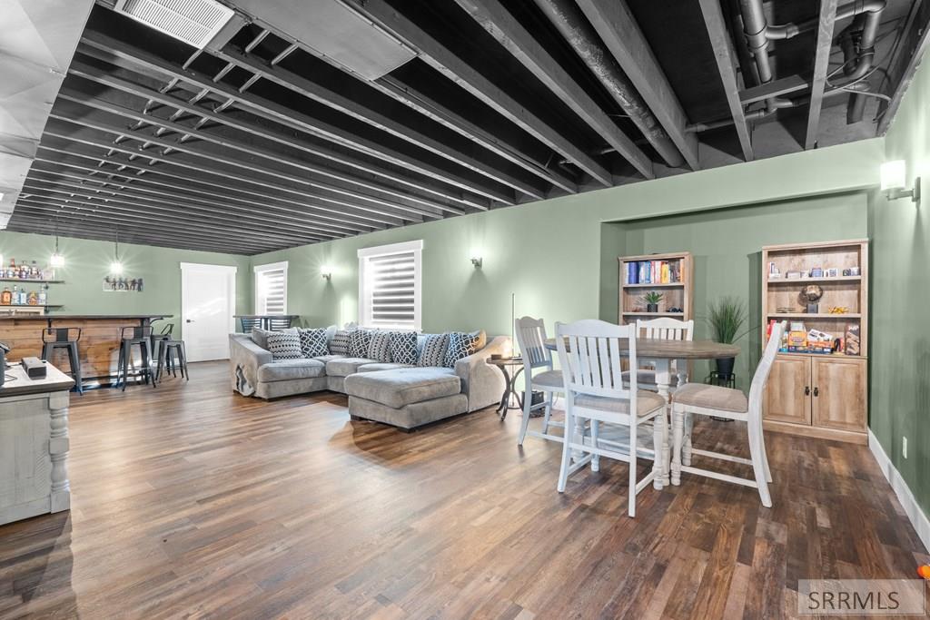 IDAHO FALLS, Idaho, 83401, United States, 4 Bedrooms Bedrooms, ,3 BathroomsBathrooms,Residential,For Sale,2013508