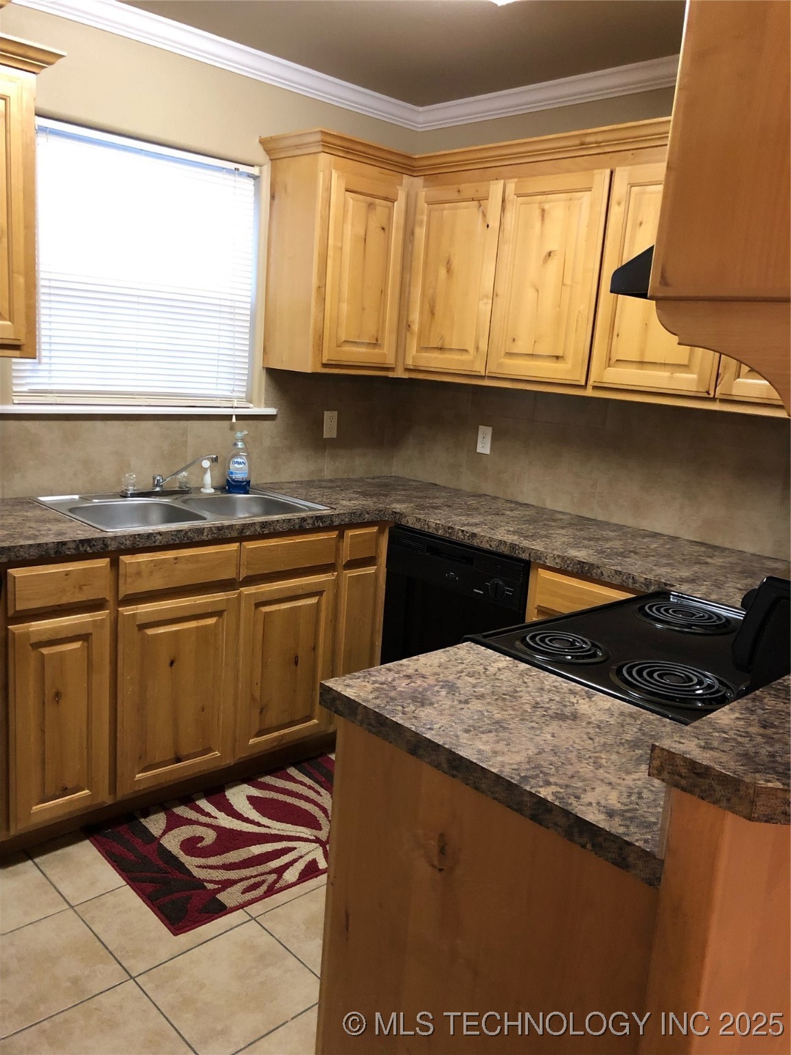 Tahlequah, Oklahoma, 74464, United States, 6 Bedrooms Bedrooms, ,8 BathroomsBathrooms,Residential,For Sale,1932775