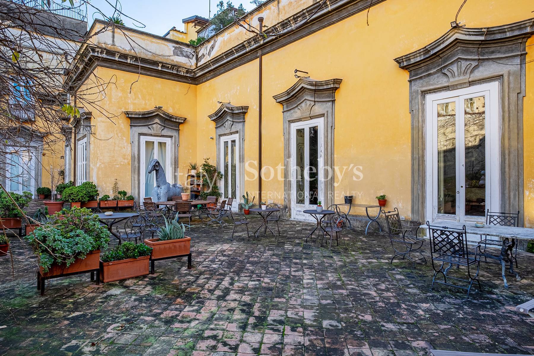  Monumental Renaissance mansion in the Naples historical center - 物件實景