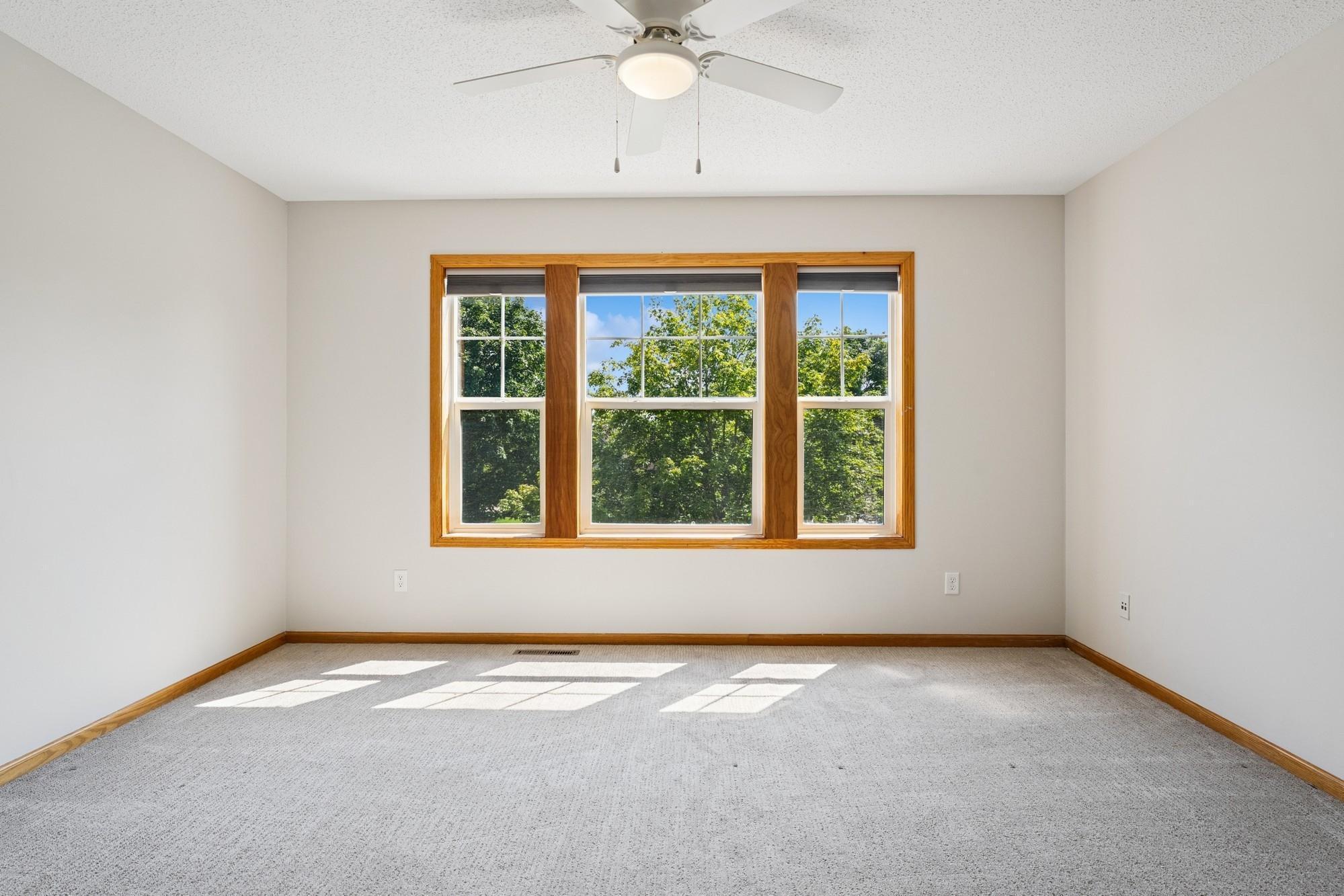 Woodbury, Minnesota, 55129, United States, 5 Bedrooms Bedrooms, ,3 BathroomsBathrooms,Residential,For Sale,1917665