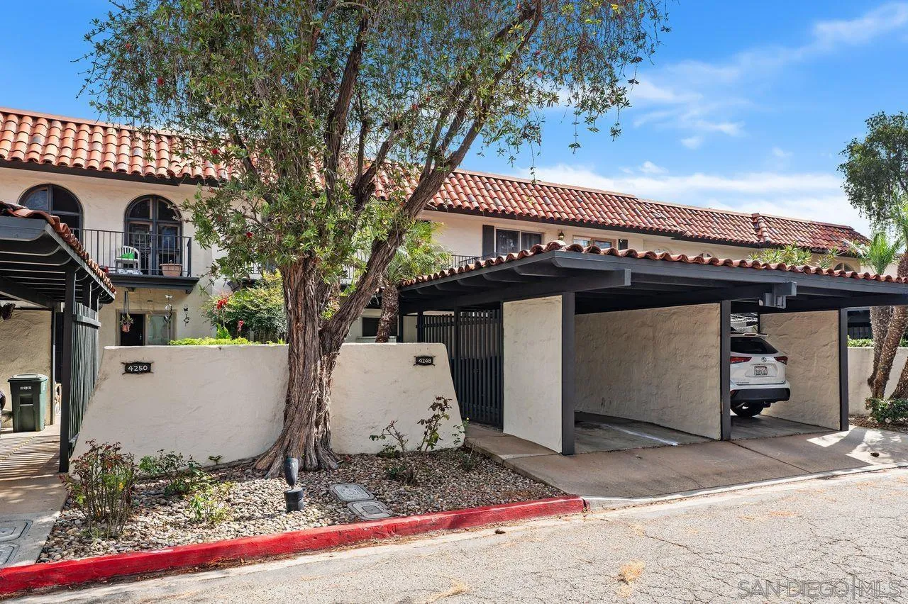 San Diego, California, 92110, United States, 4 Bedrooms Bedrooms, ,3 BathroomsBathrooms,Residential,For Sale,1940951